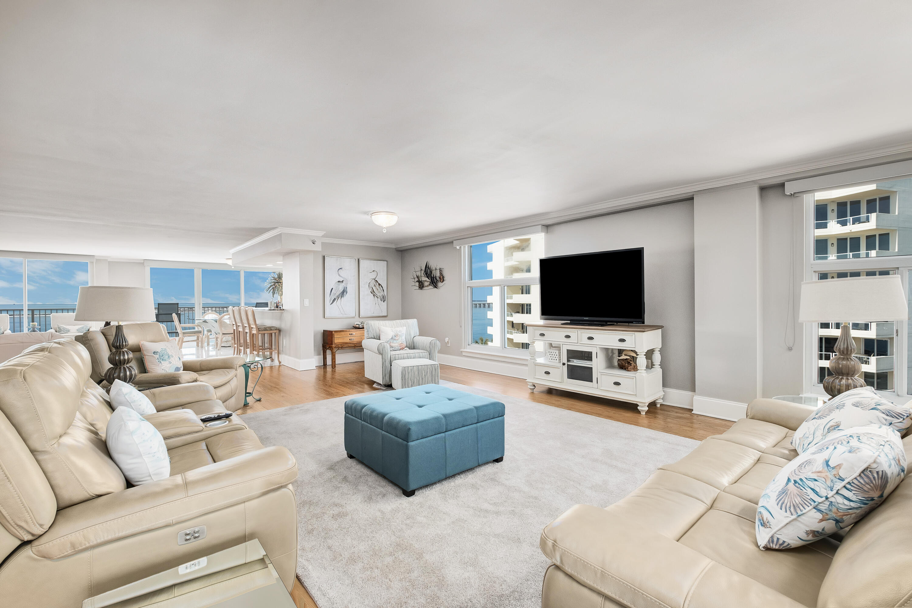 WATERVIEW TOWERS - Residential