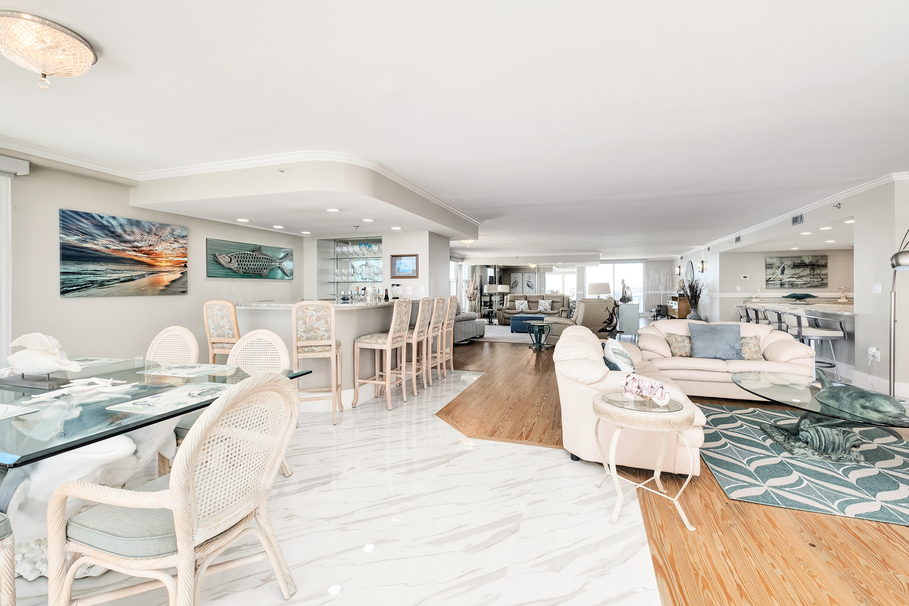 WATERVIEW TOWERS - Residential