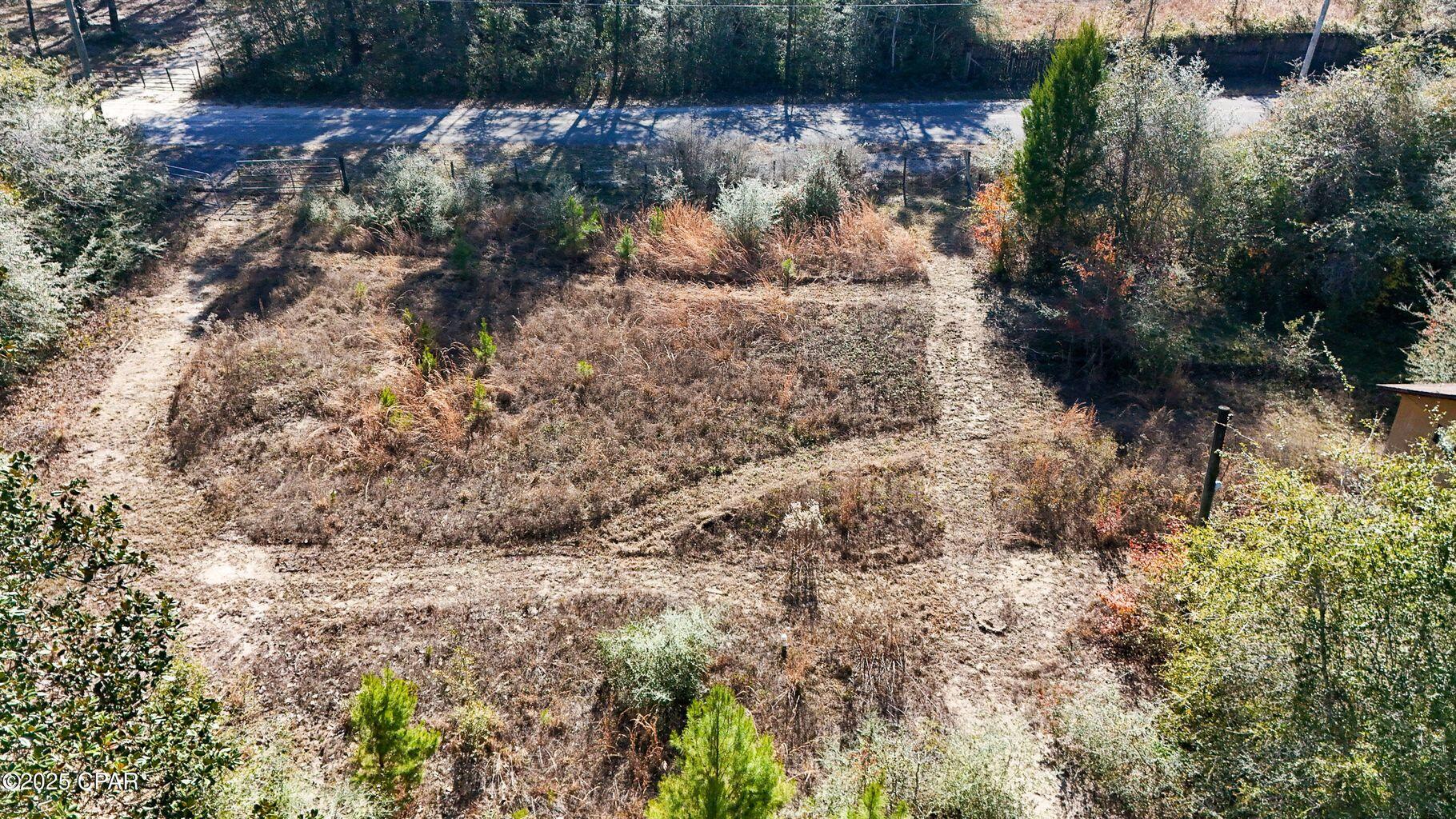 NO RECORDED SUBDIVISION - Land