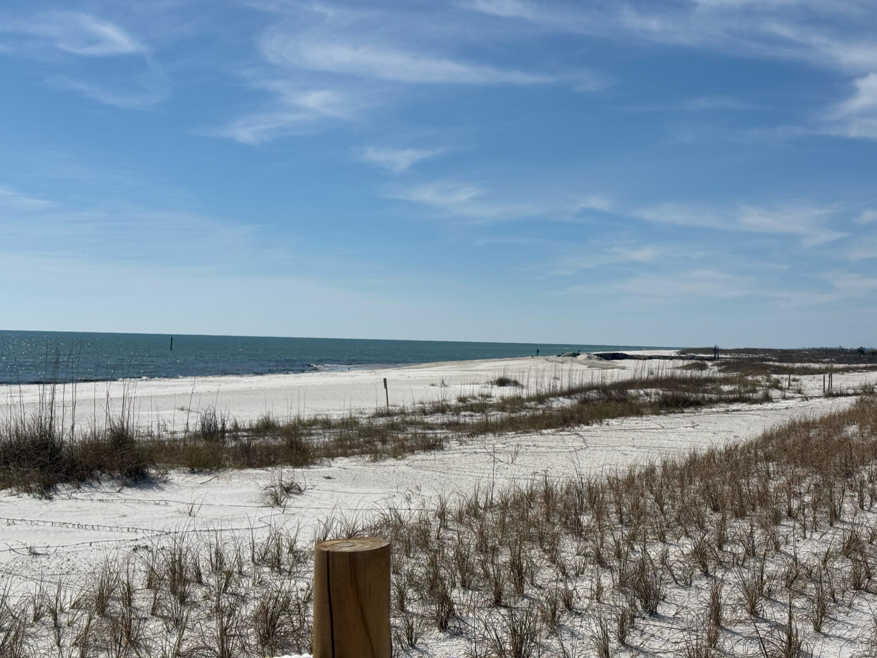 NO RECORDED SUBDIVISION - Land