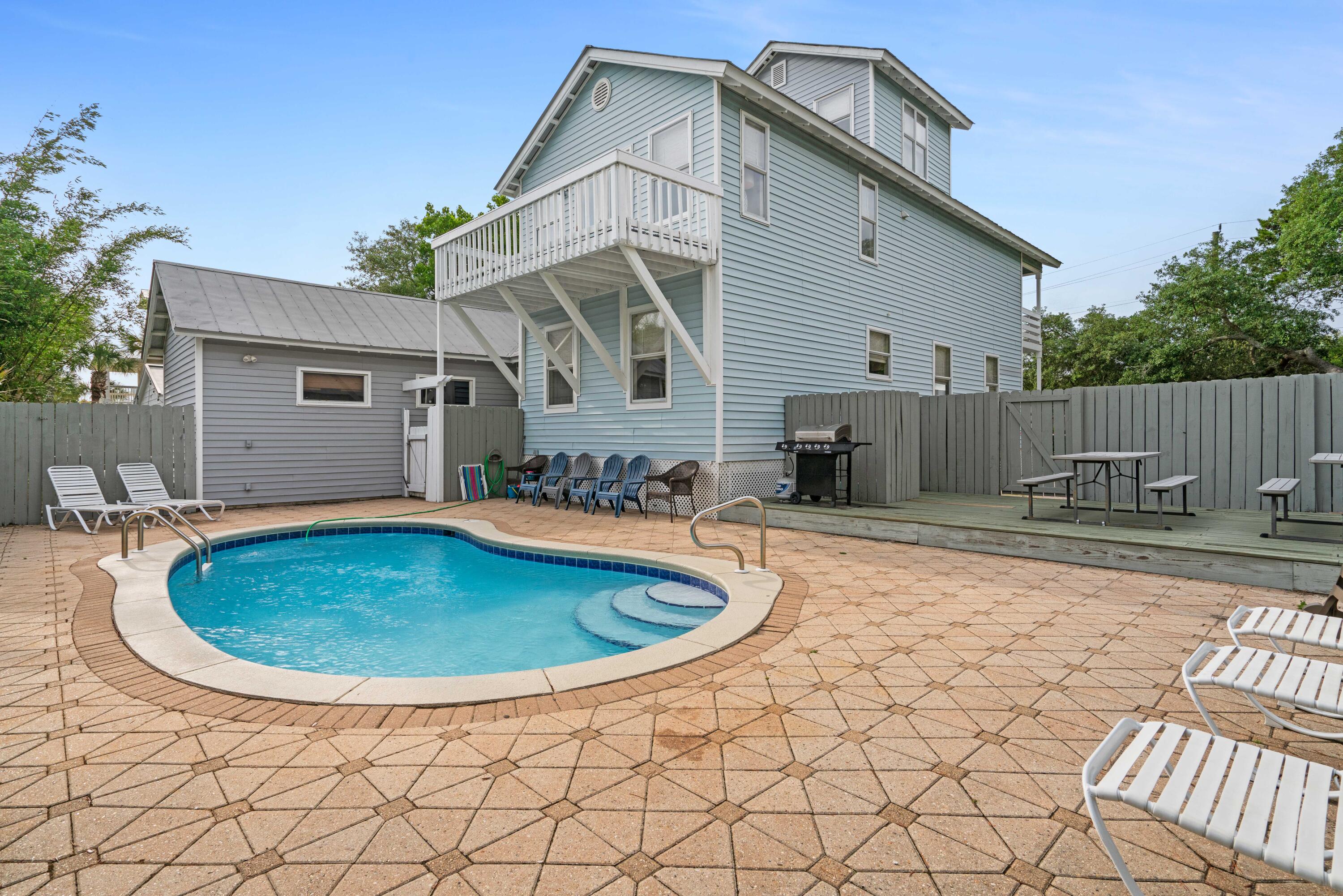 CRYSTAL BEACH - Residential