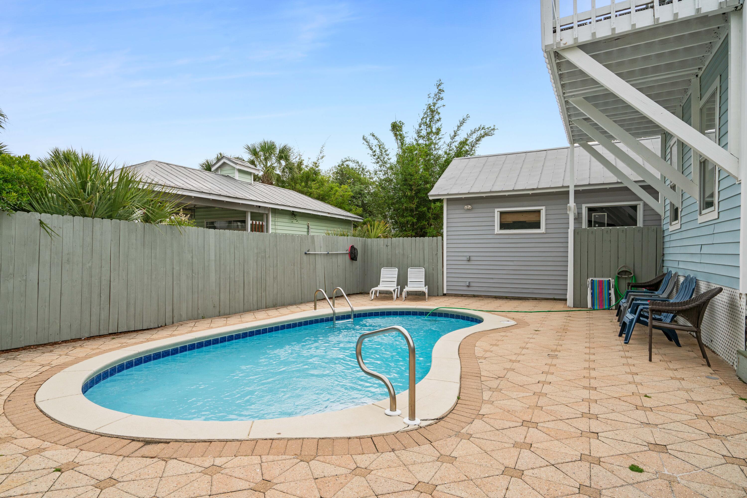 CRYSTAL BEACH - Residential