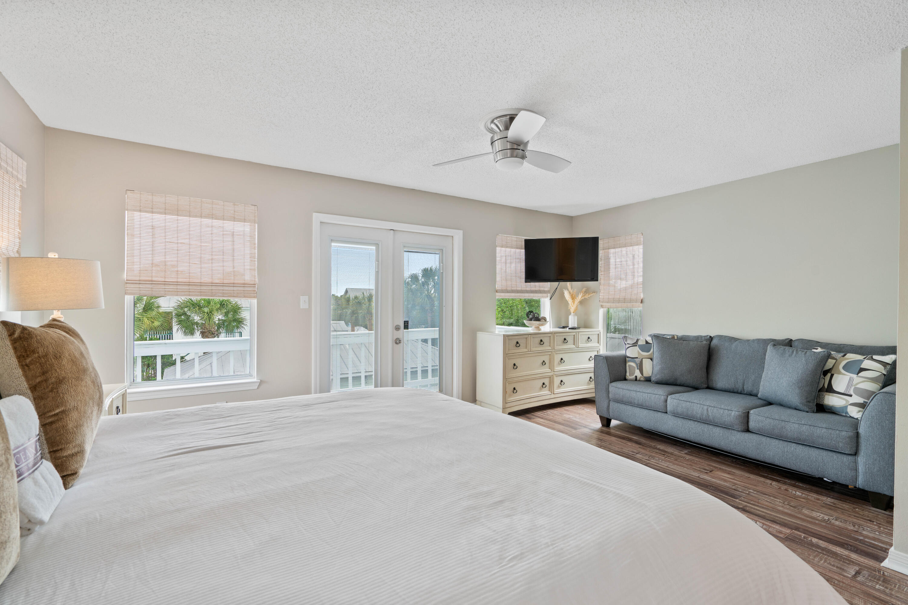 CRYSTAL BEACH - Residential