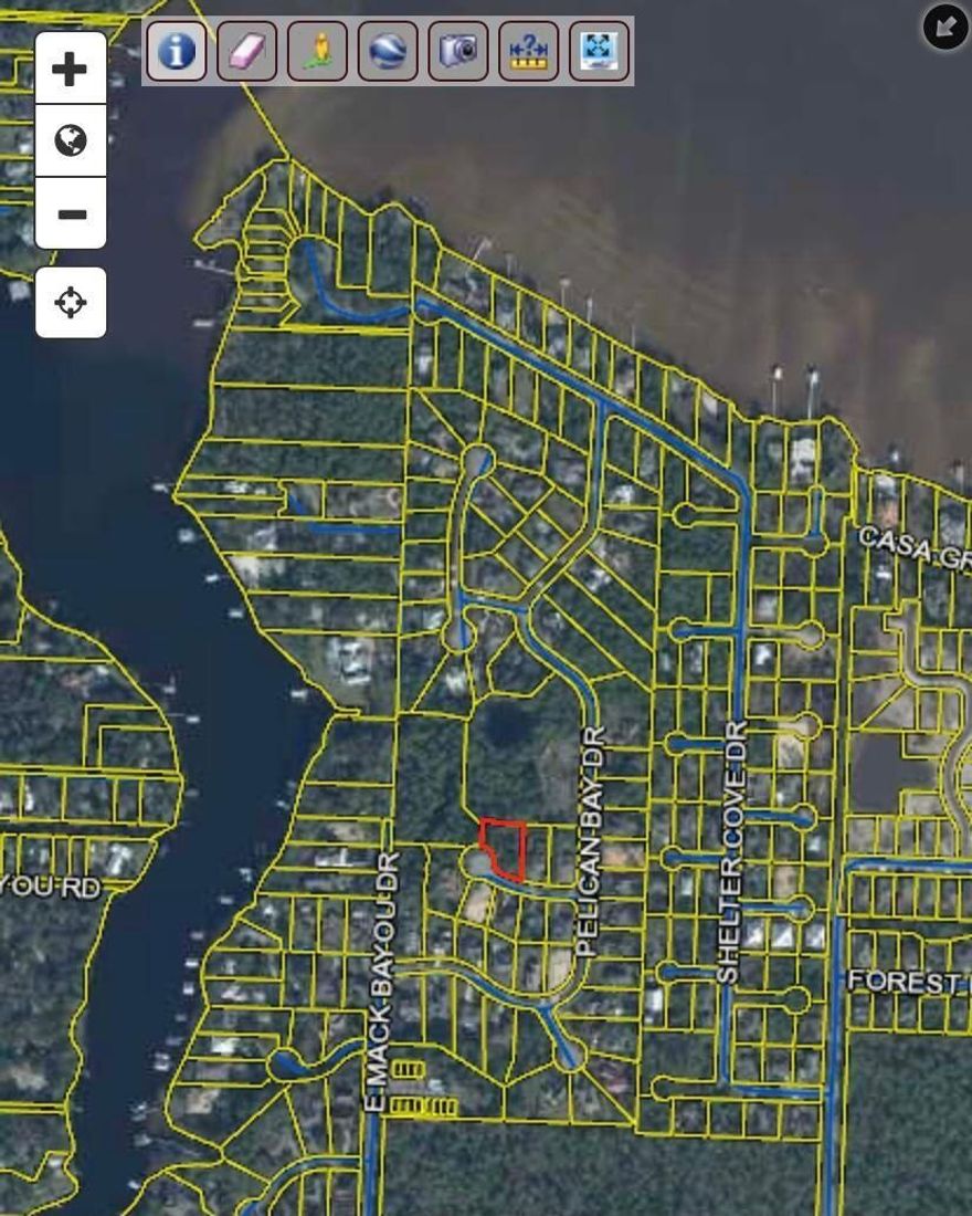 Beautiful Bayfront Community located in Santa Rosa Beach. Neighborhood amenities include Tennis court, a community dock and picnic area on the bay and gated front entrance off E Mack Bayou Rd. Previous Survey dated 10/03/16 available and plot plan upon request.Utility Sewer tap fee paid.