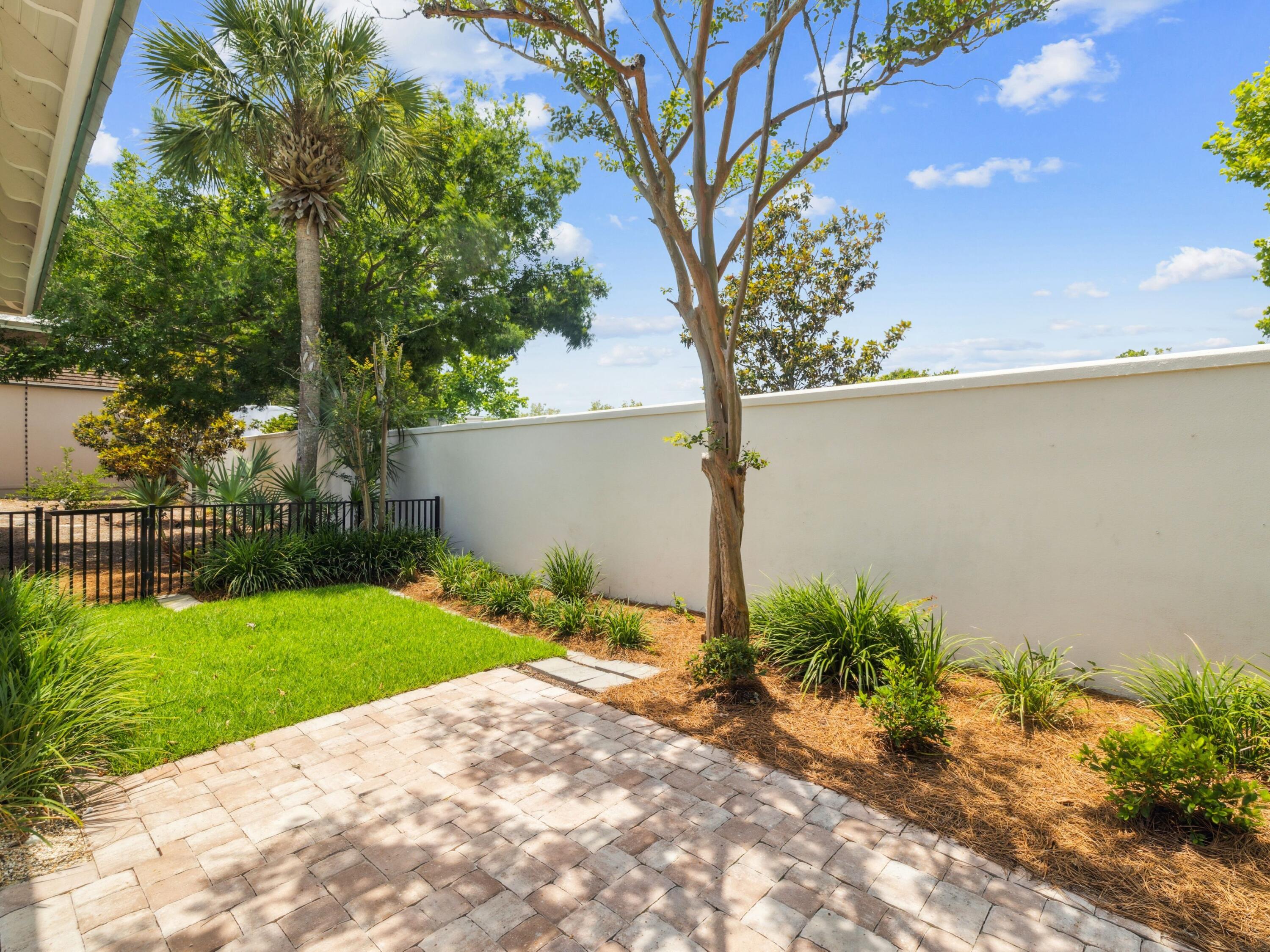 RUE CARIBE - Residential