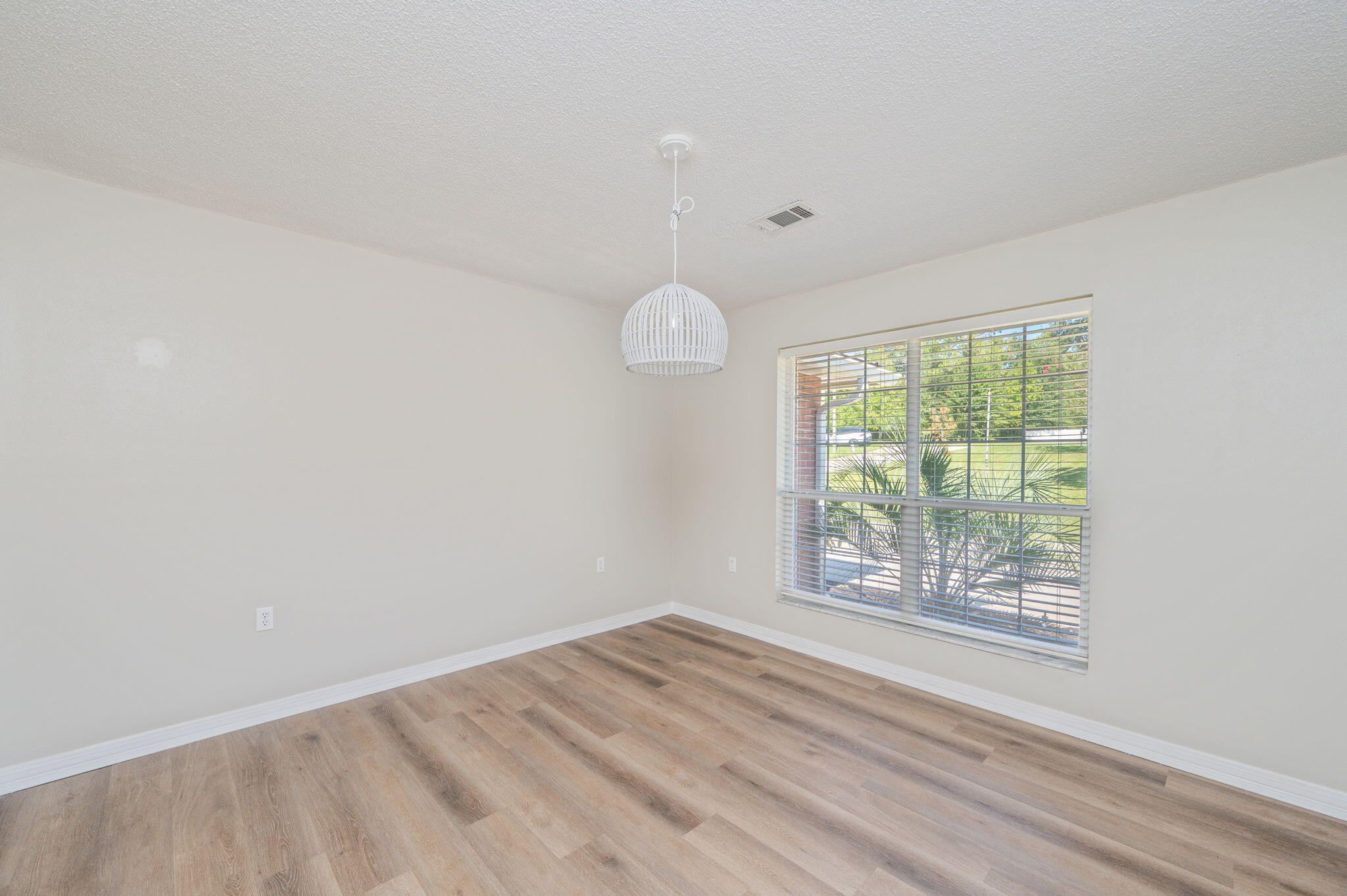 TEN LAKE ESTATES UNIT 2 - Residential