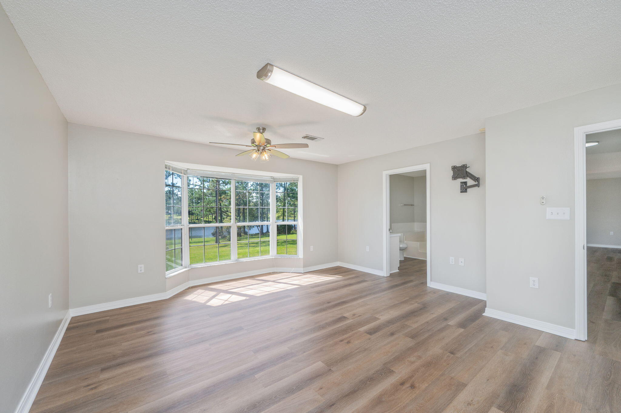 TEN LAKE ESTATES UNIT 2 - Residential