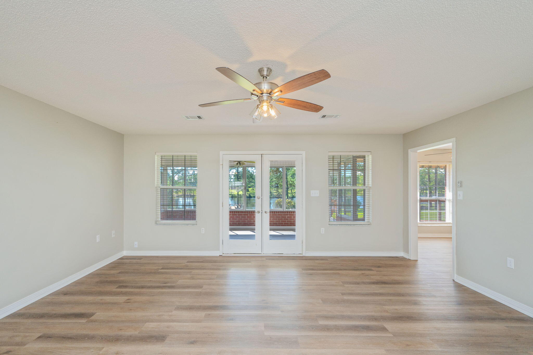 TEN LAKE ESTATES UNIT 2 - Residential
