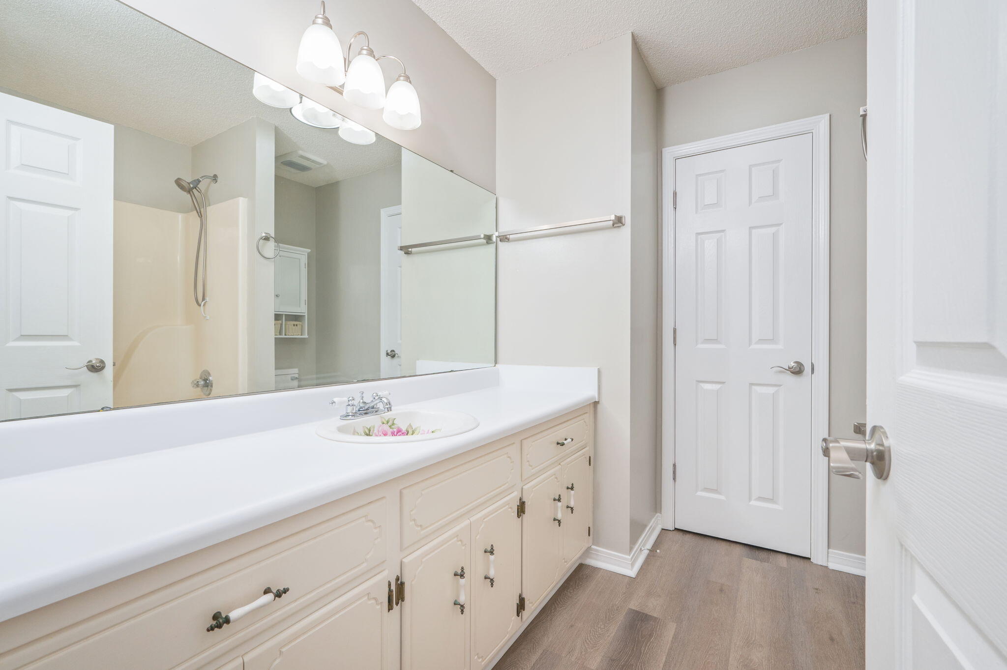 TEN LAKE ESTATES UNIT 2 - Residential