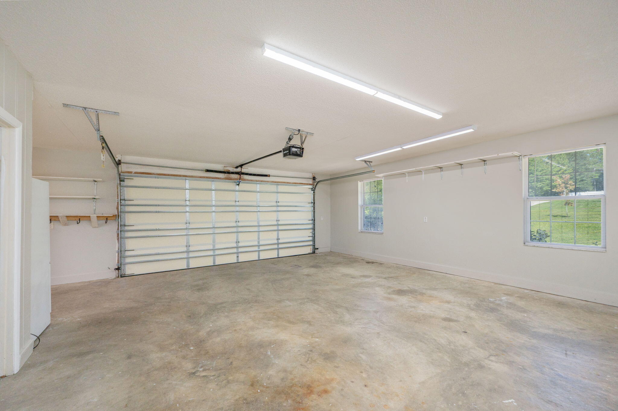 TEN LAKE ESTATES UNIT 2 - Residential