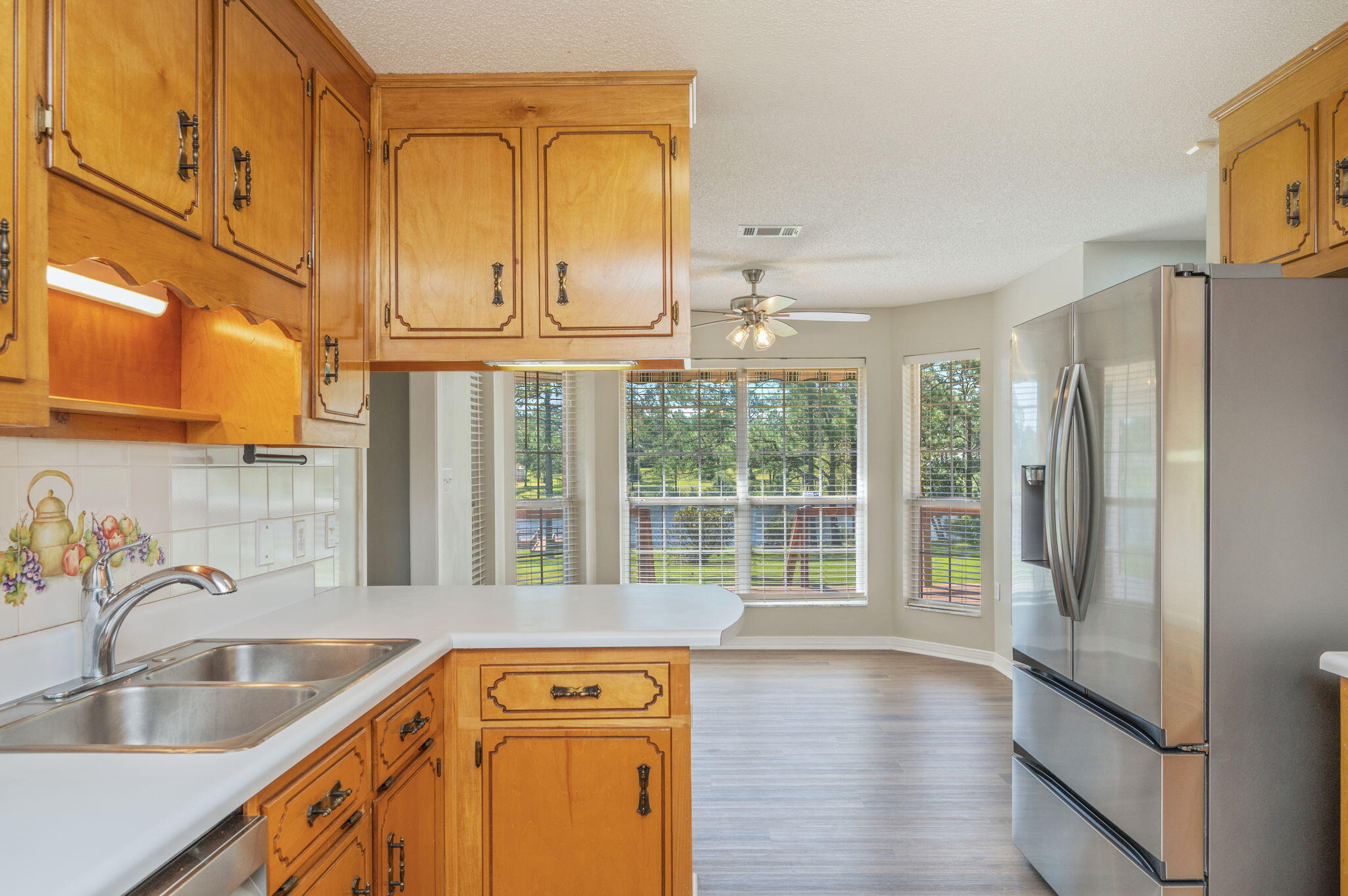 TEN LAKE ESTATES UNIT 2 - Residential