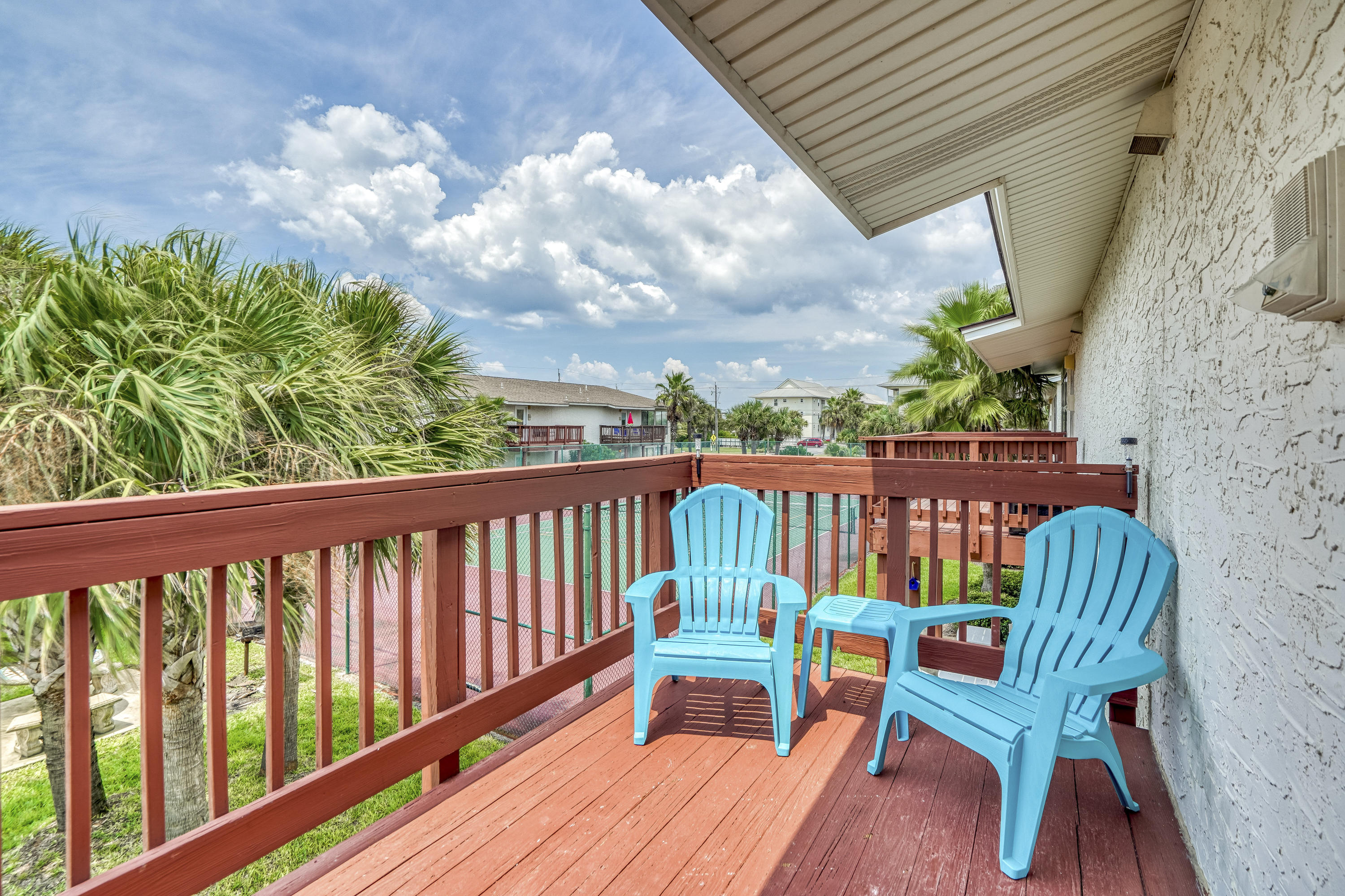 BEACHVIEW CONDOMINIUM - Residential