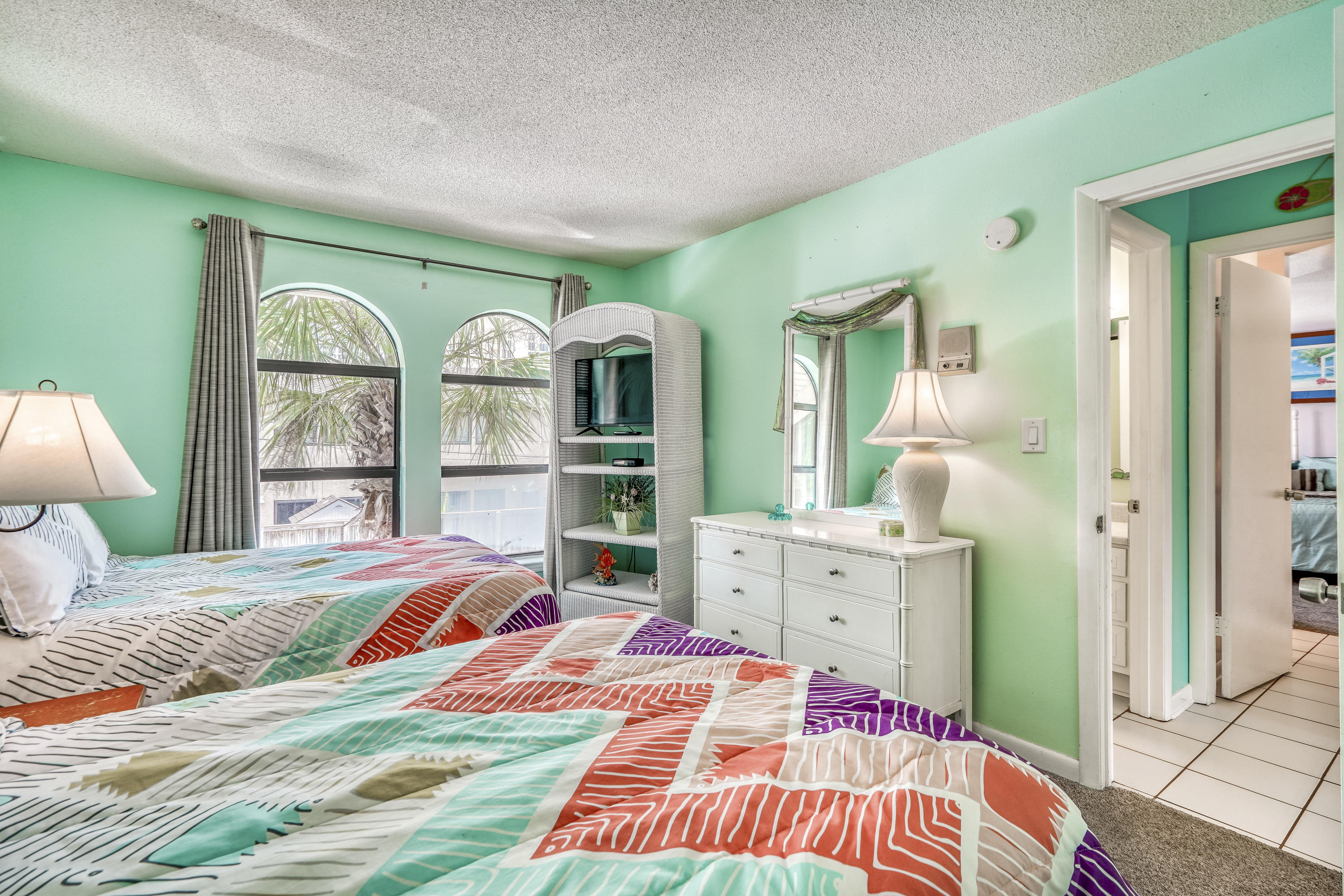 BEACHVIEW CONDOMINIUM - Residential