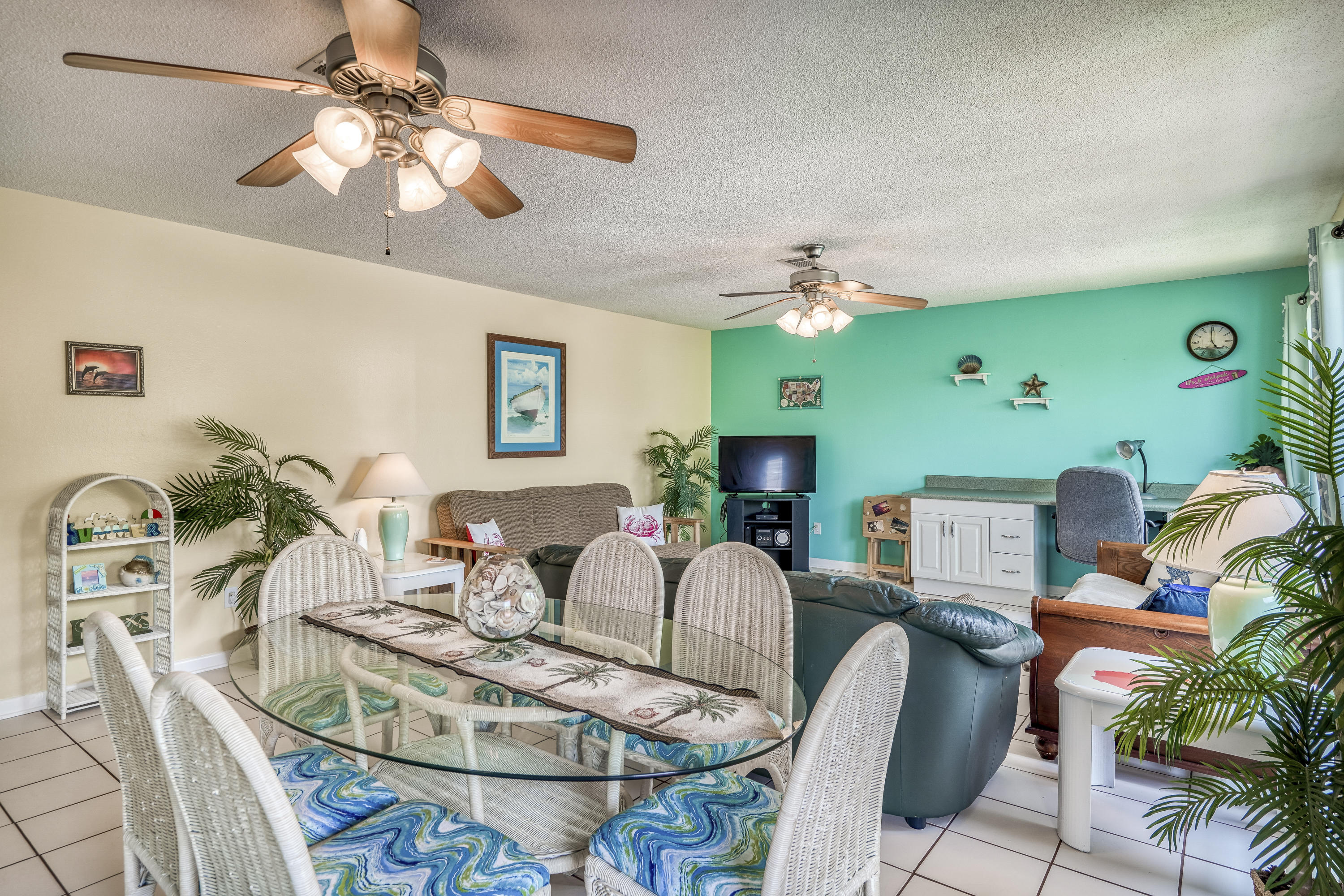 BEACHVIEW CONDOMINIUM - Residential