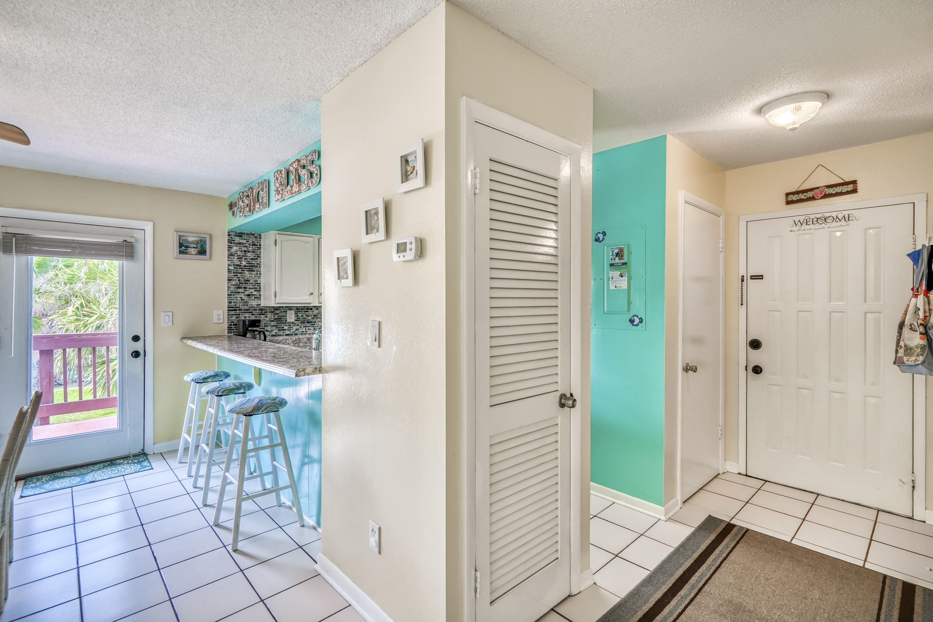 BEACHVIEW CONDOMINIUM - Residential