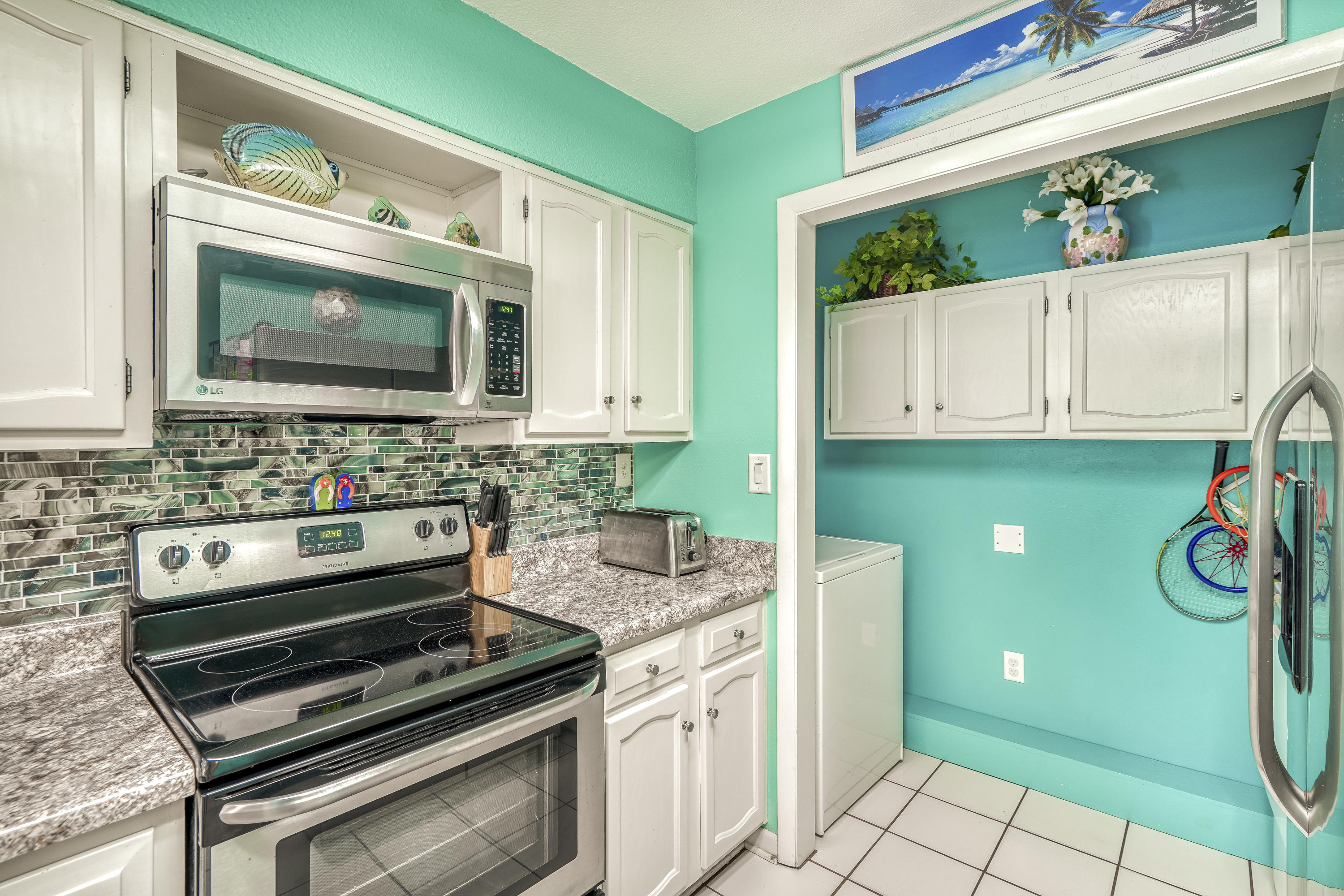 BEACHVIEW CONDOMINIUM - Residential