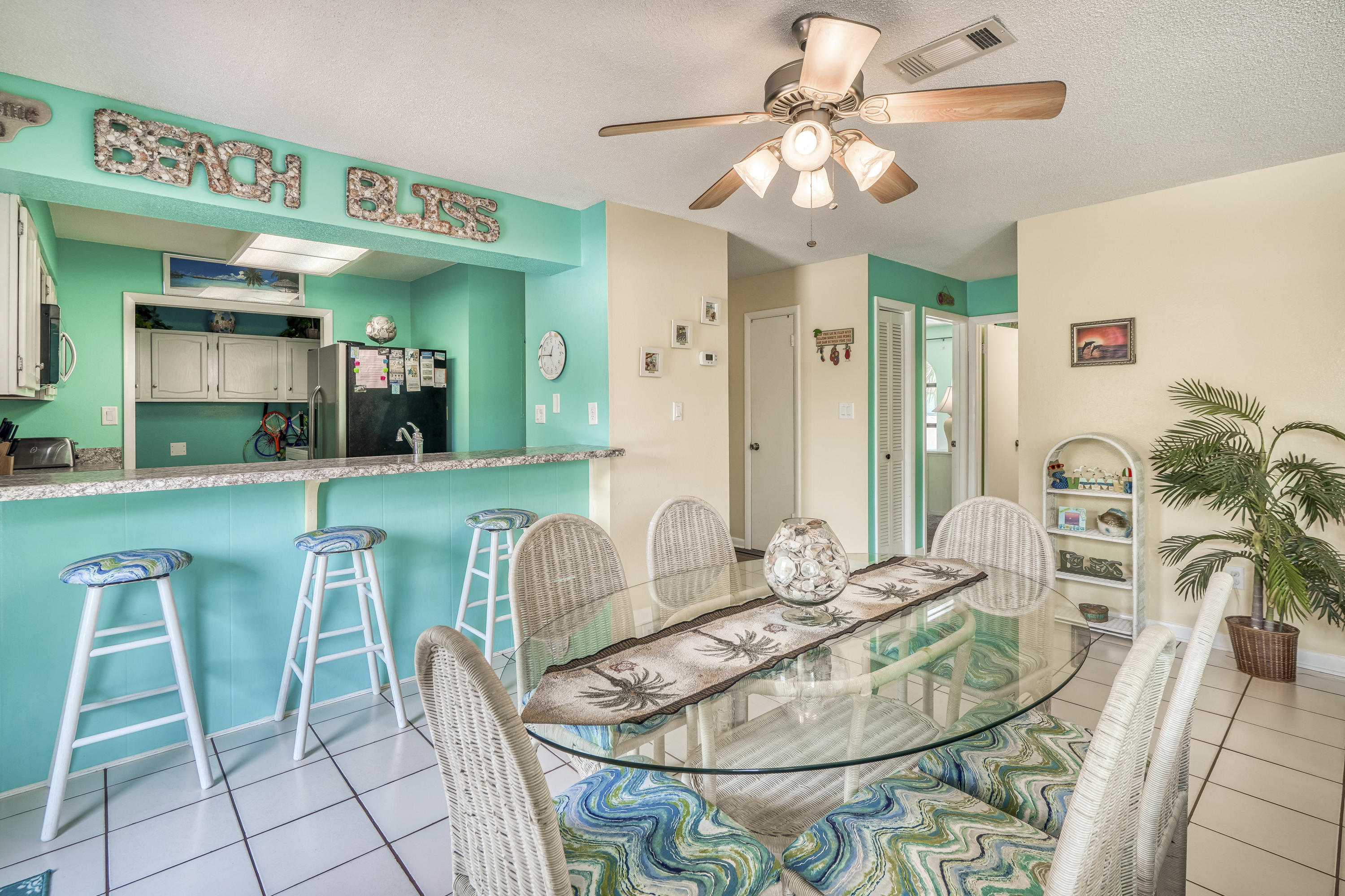 BEACHVIEW CONDOMINIUM - Residential