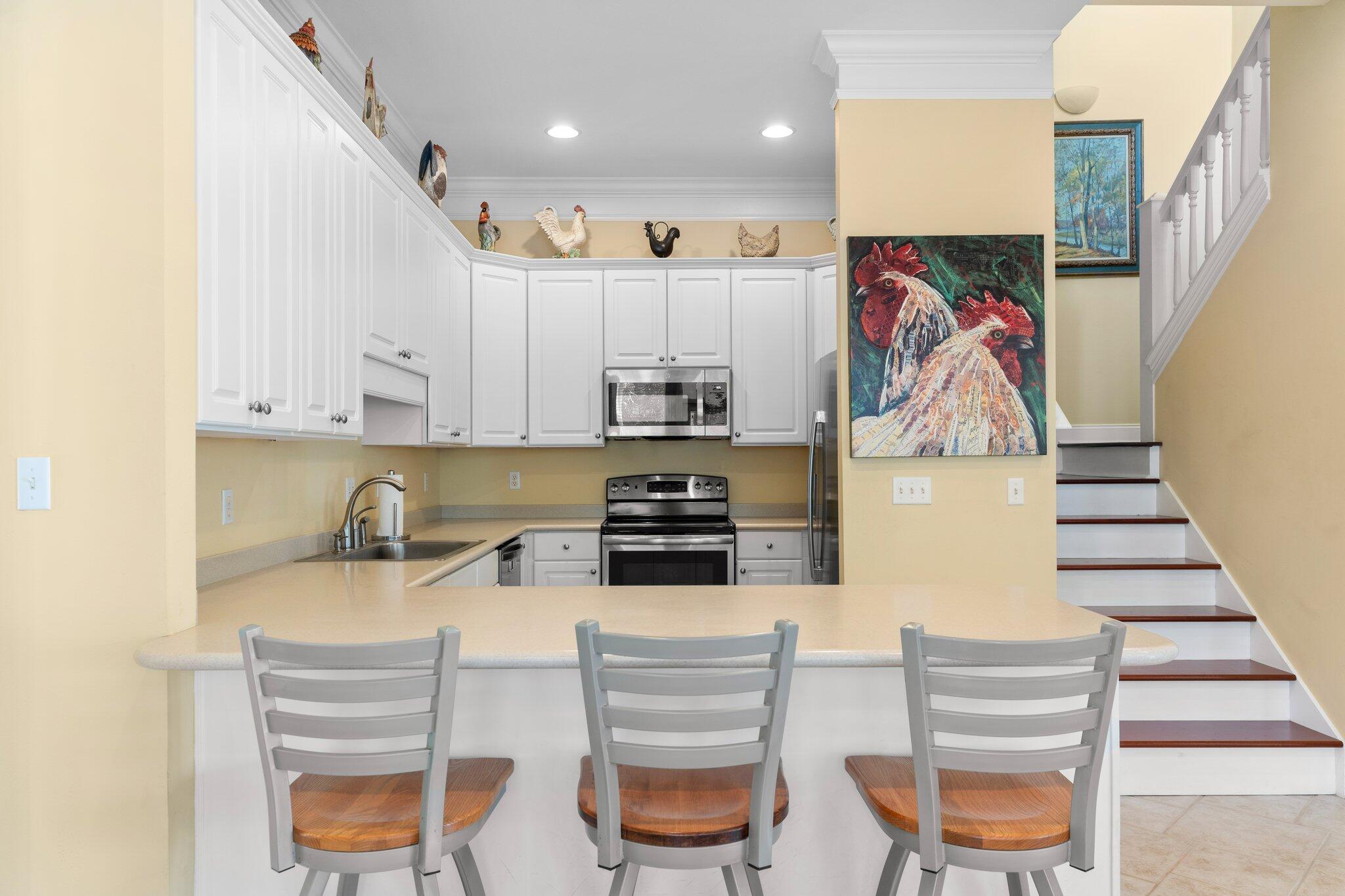 FAIRWAY VILLAS - Residential