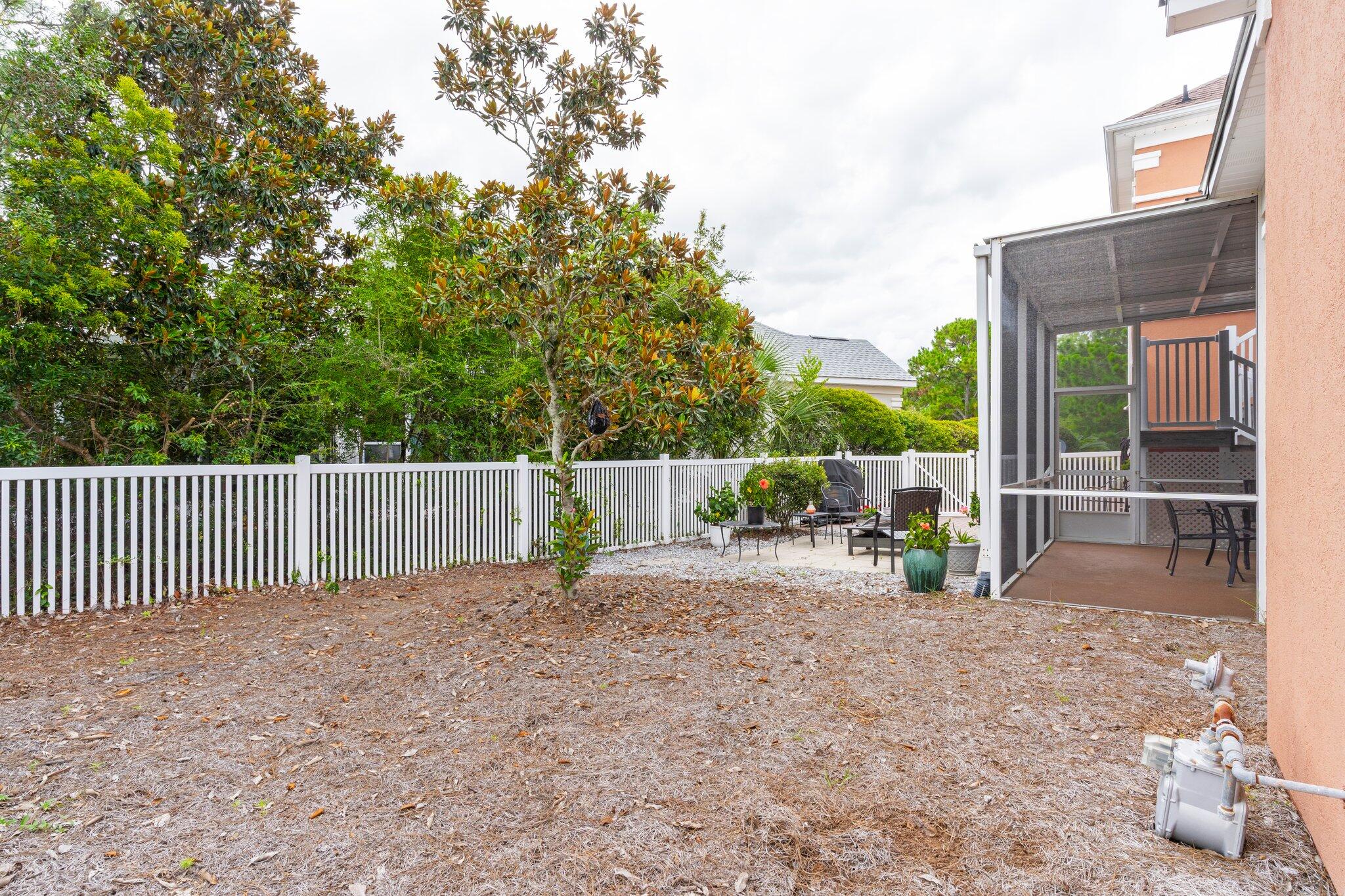 FAIRWAY VILLAS - Residential