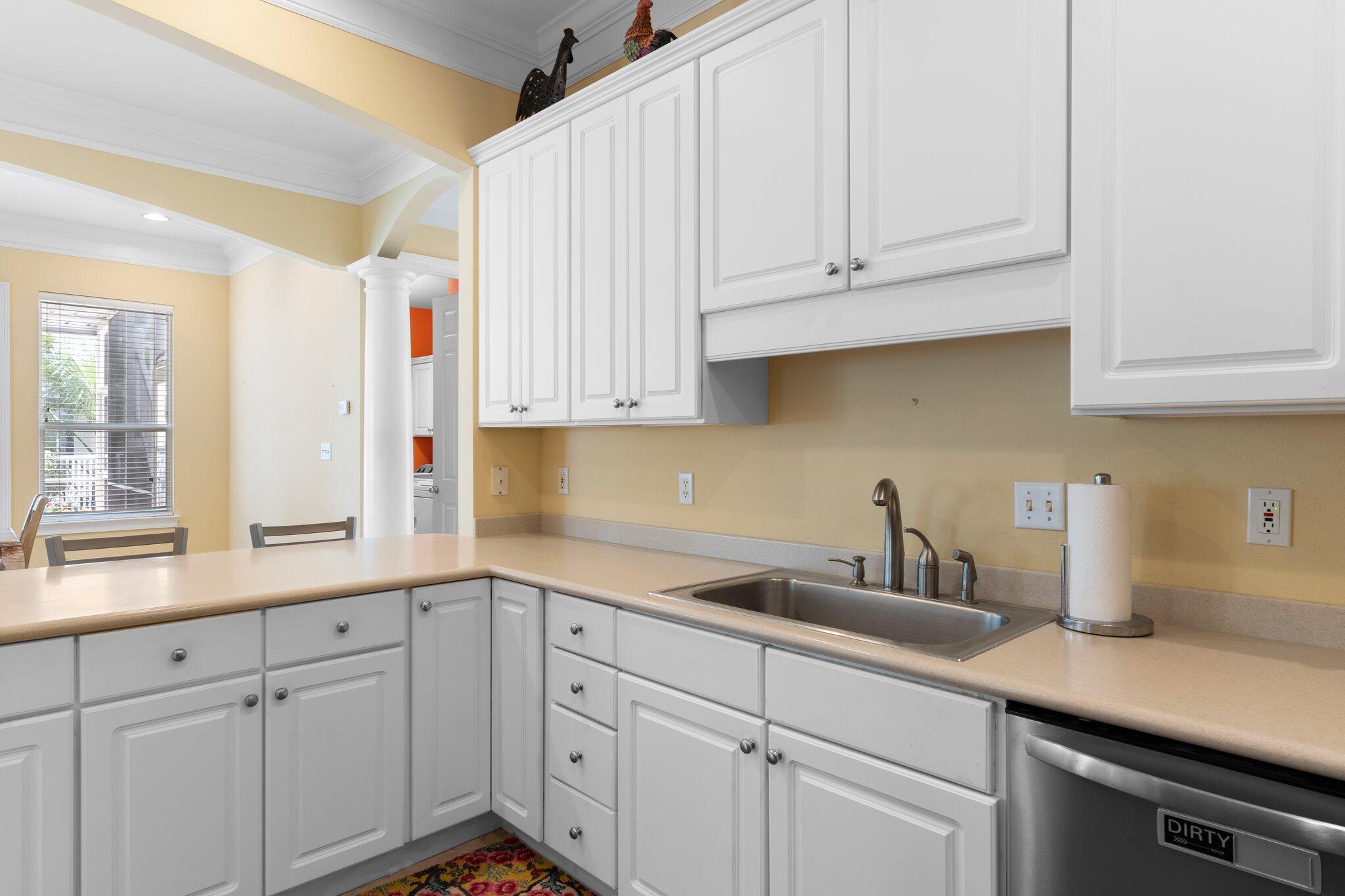 FAIRWAY VILLAS - Residential