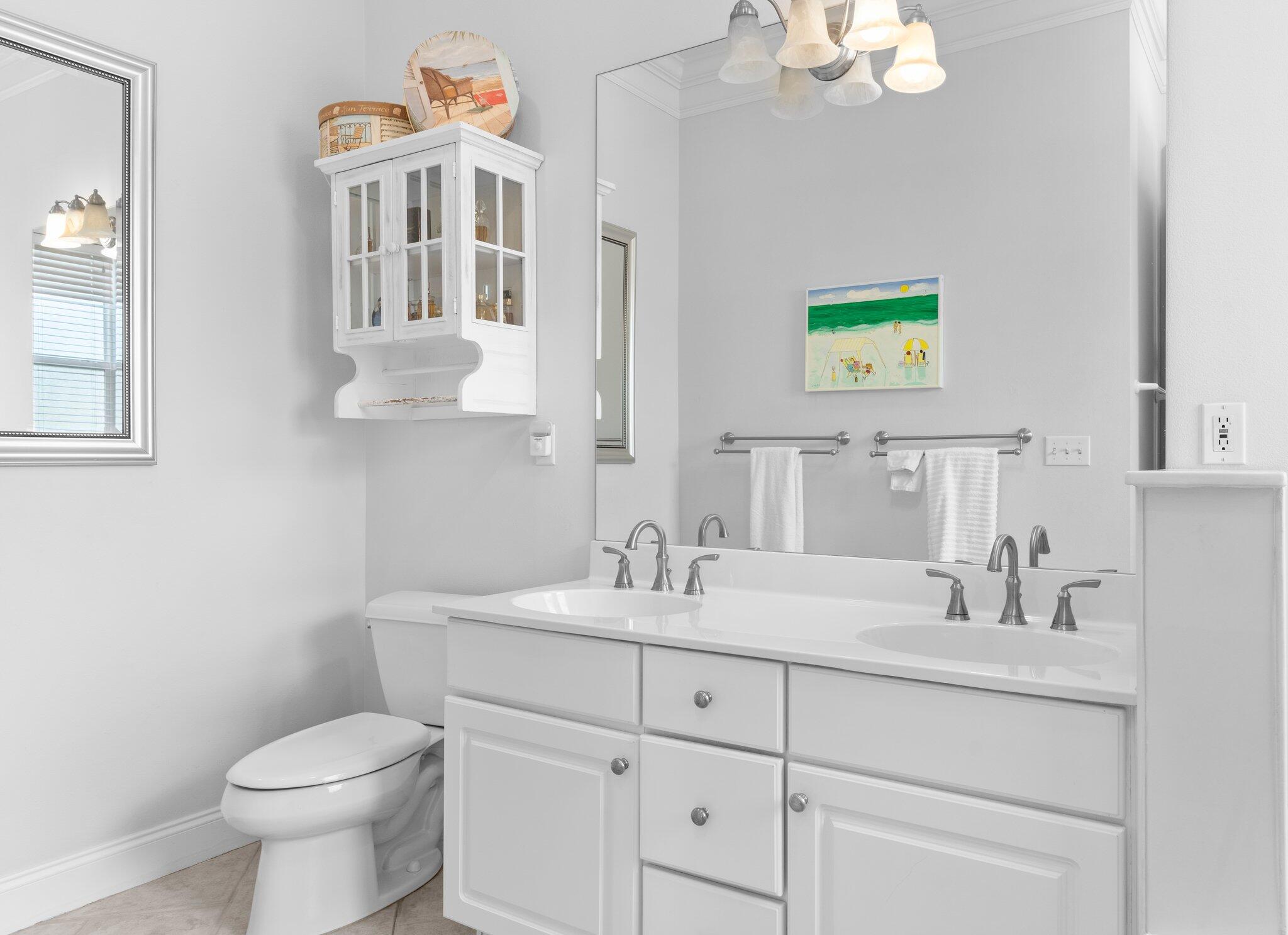 FAIRWAY VILLAS - Residential