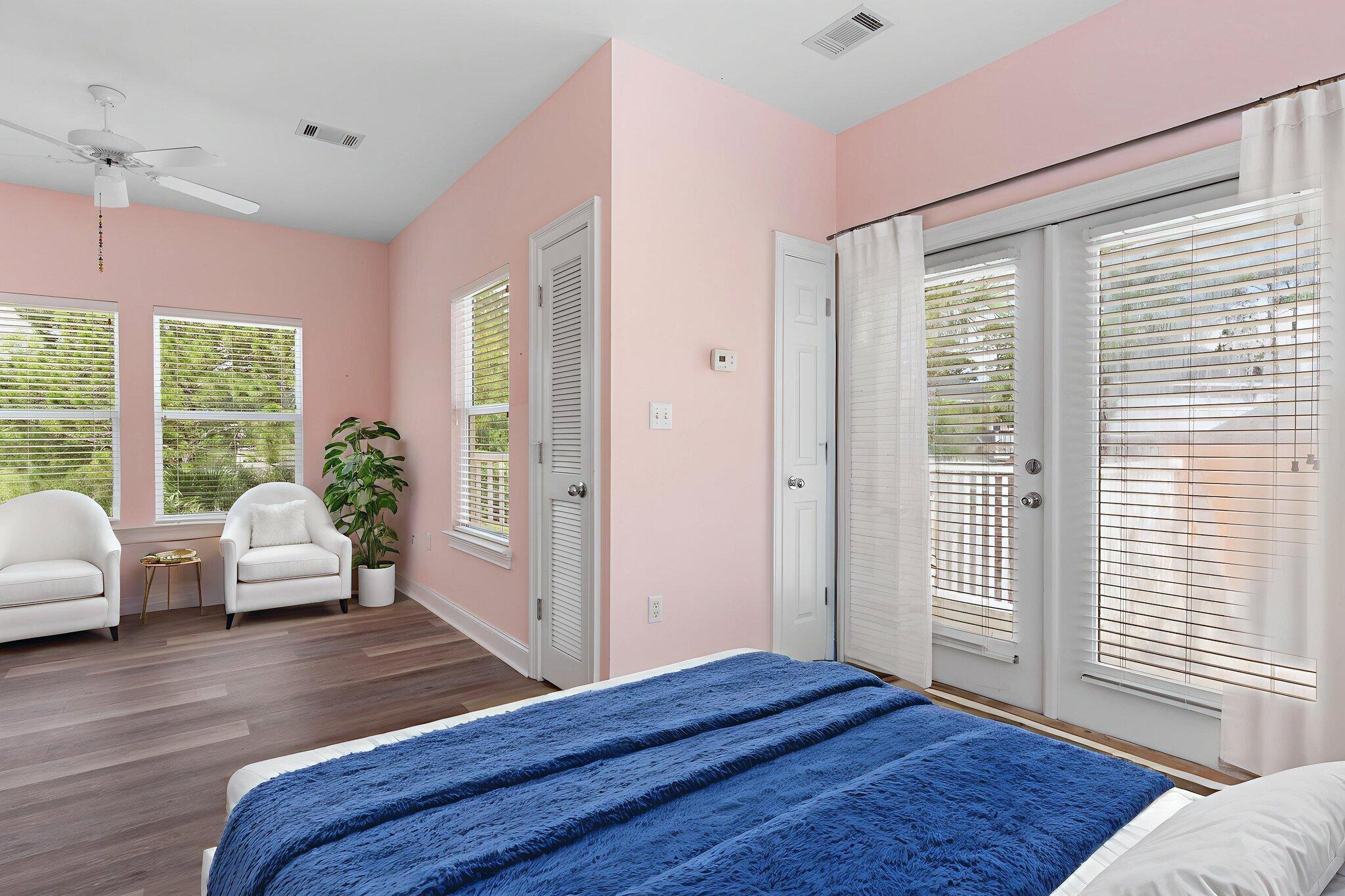 FAIRWAY VILLAS - Residential
