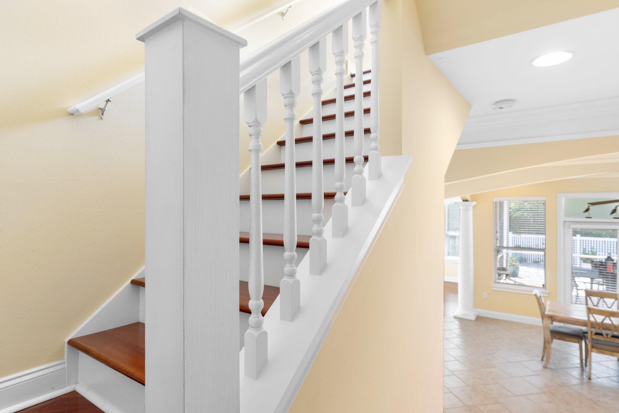 FAIRWAY VILLAS - Residential