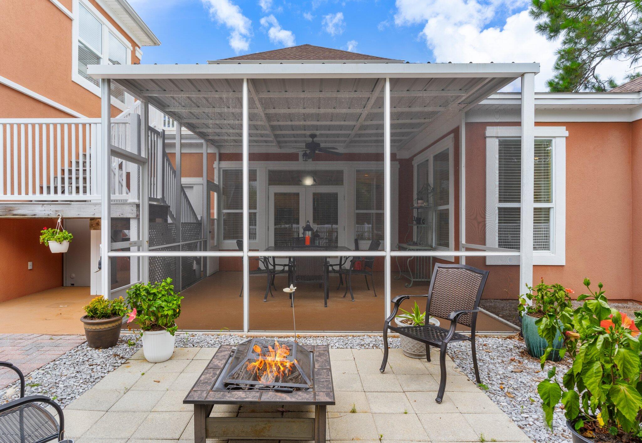 FAIRWAY VILLAS - Residential