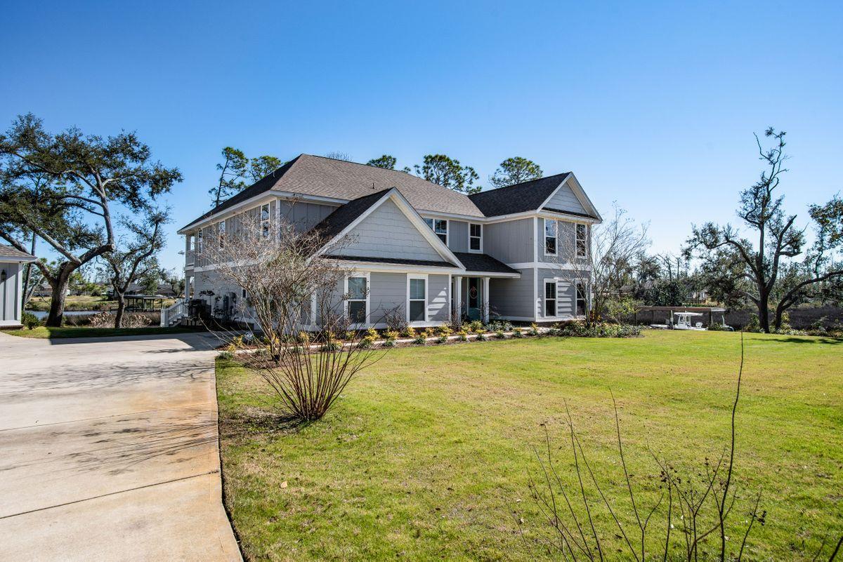 NO RECORDED SUBDIVISION - Residential