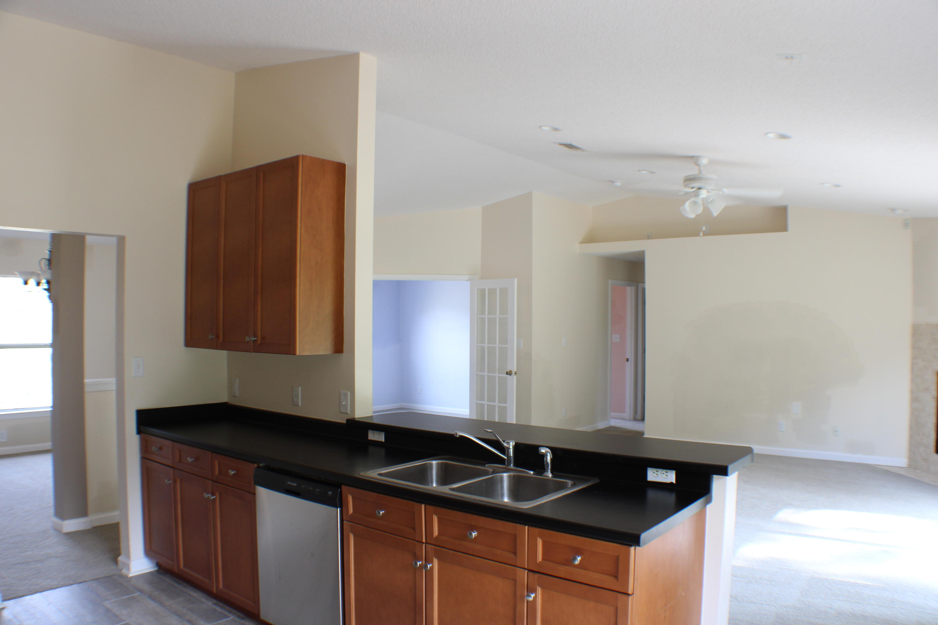 HOLLEY BY THE SEA - Residential