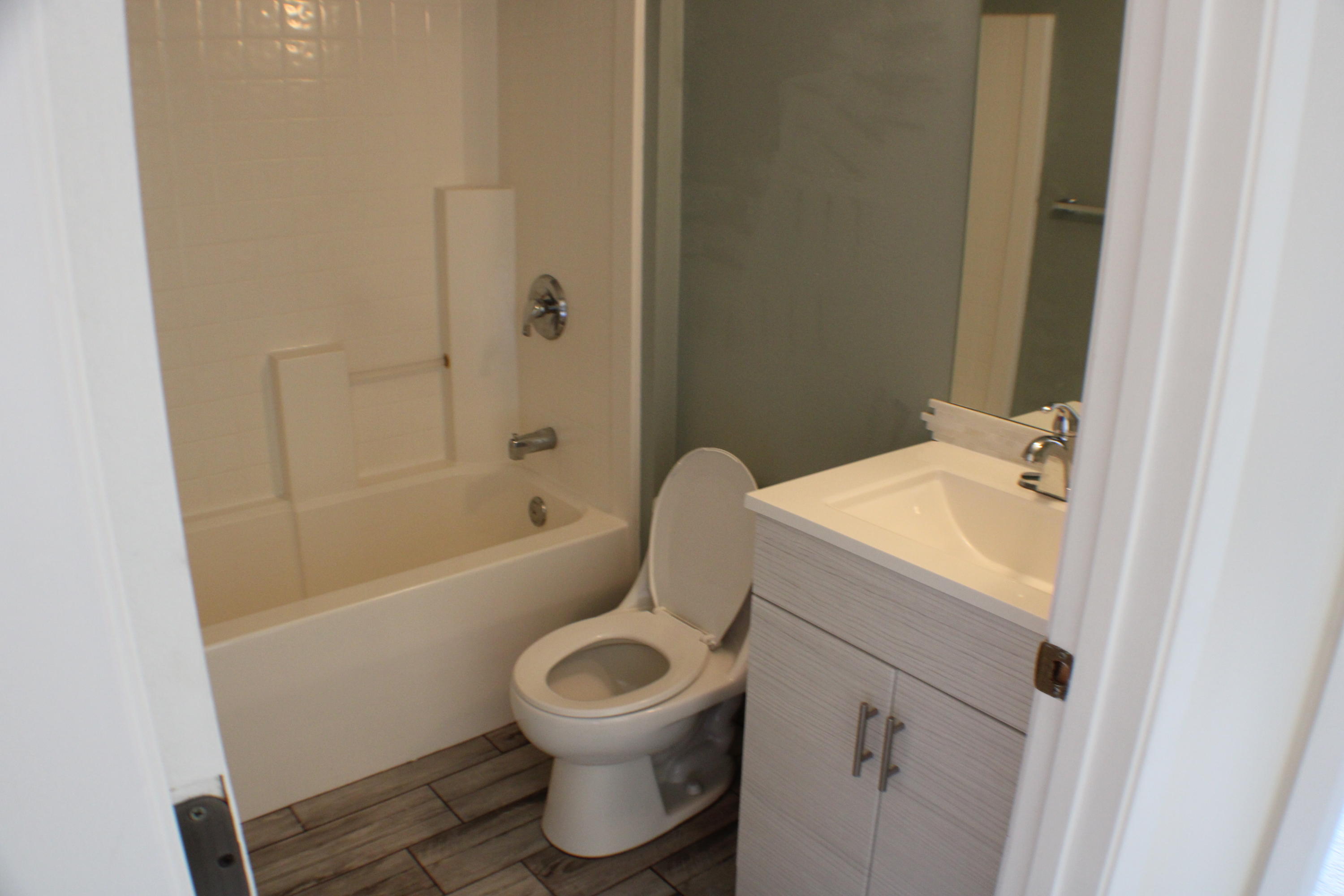 HOLLEY BY THE SEA - Residential