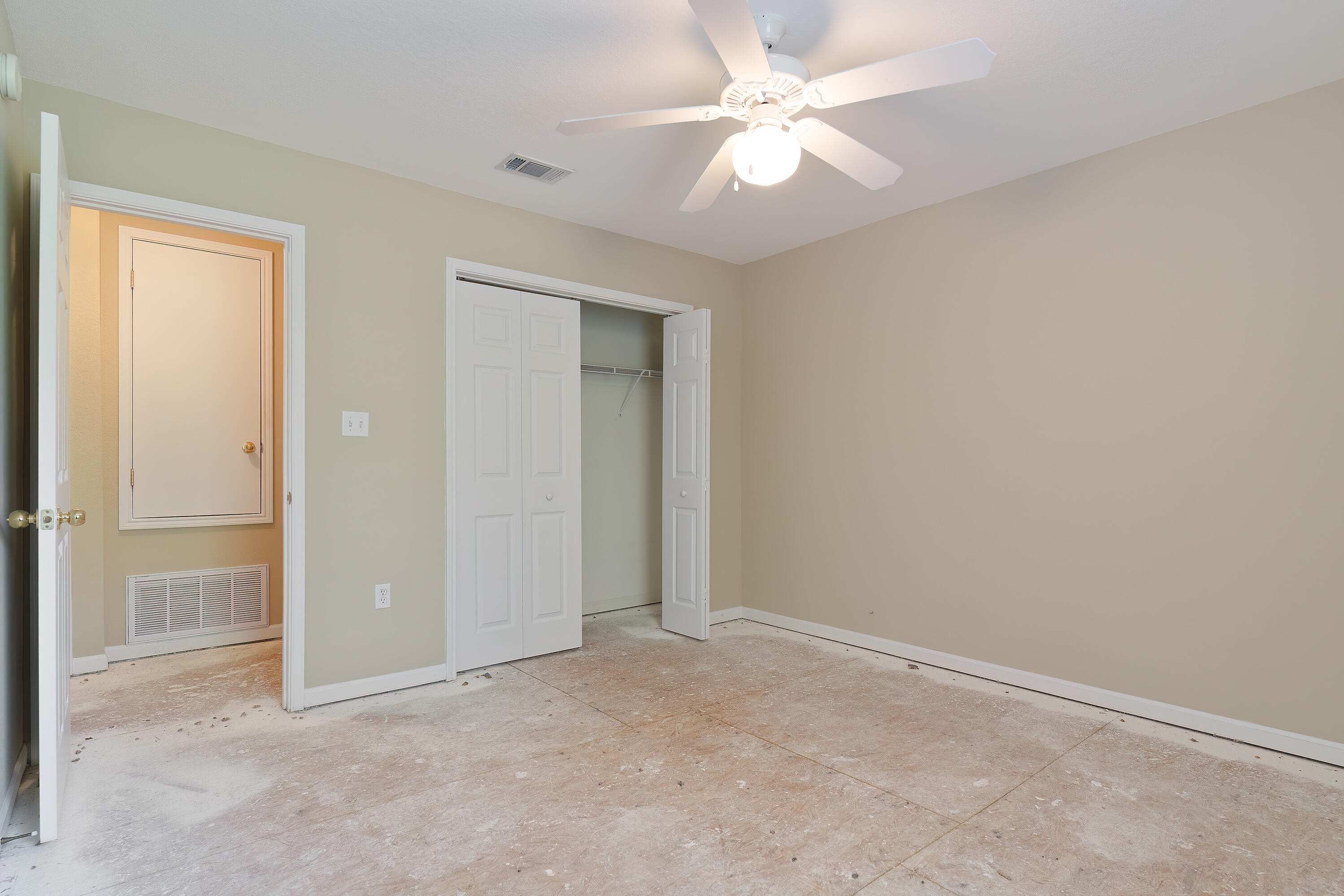 Quail Lake T/H - Residential