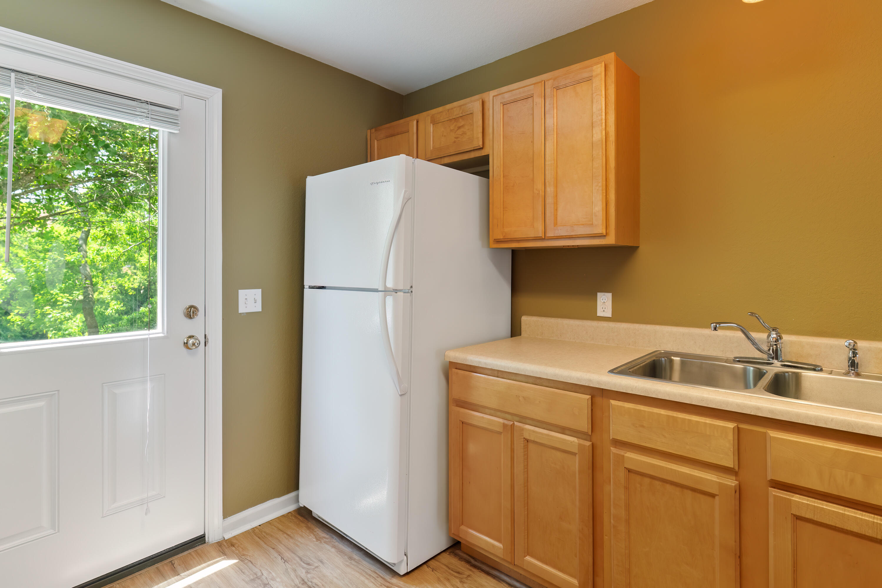 Quail Lake T/H - Residential