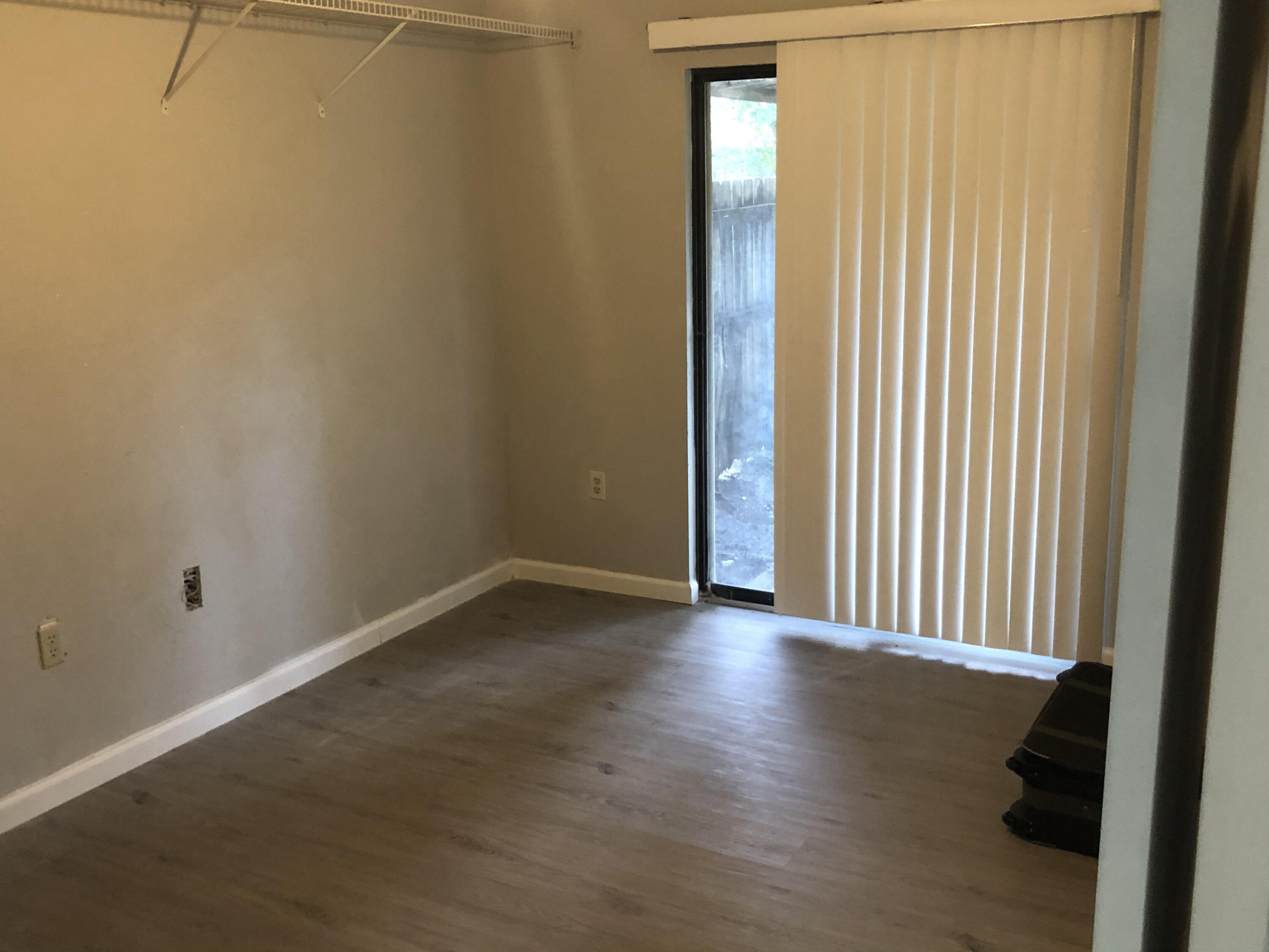 PINE MEADOWS 3RD ADDN - Residential Lease