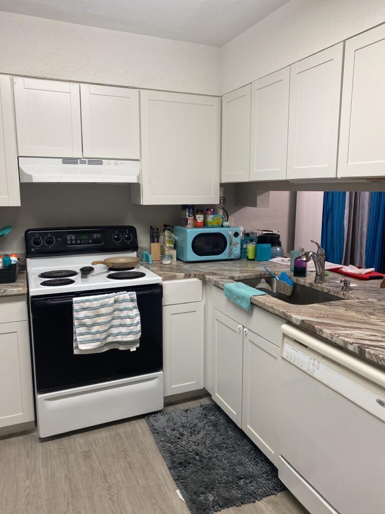 PINE MEADOWS 3RD ADDN - Residential Lease