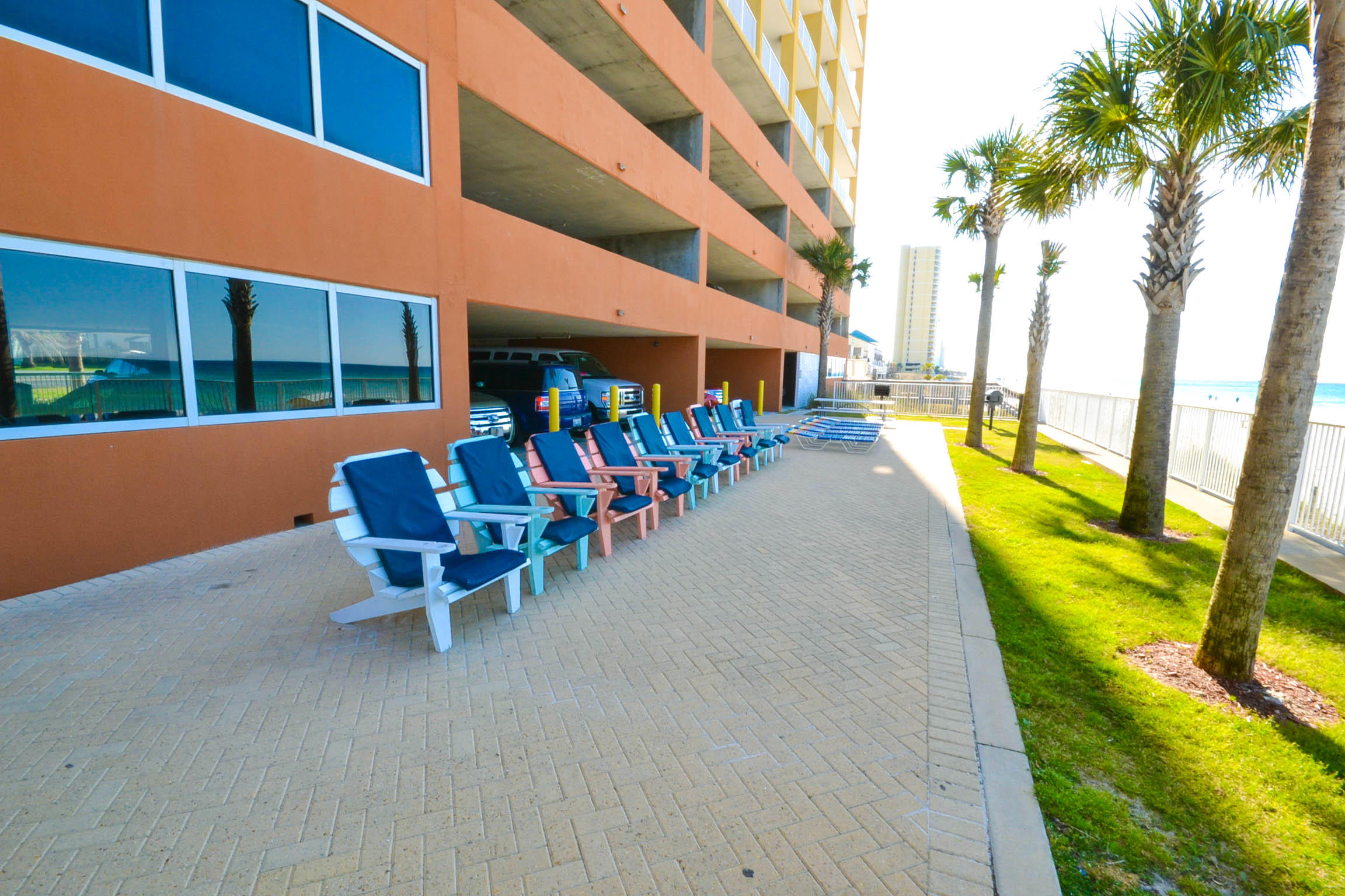 Tropic Winds - Residential