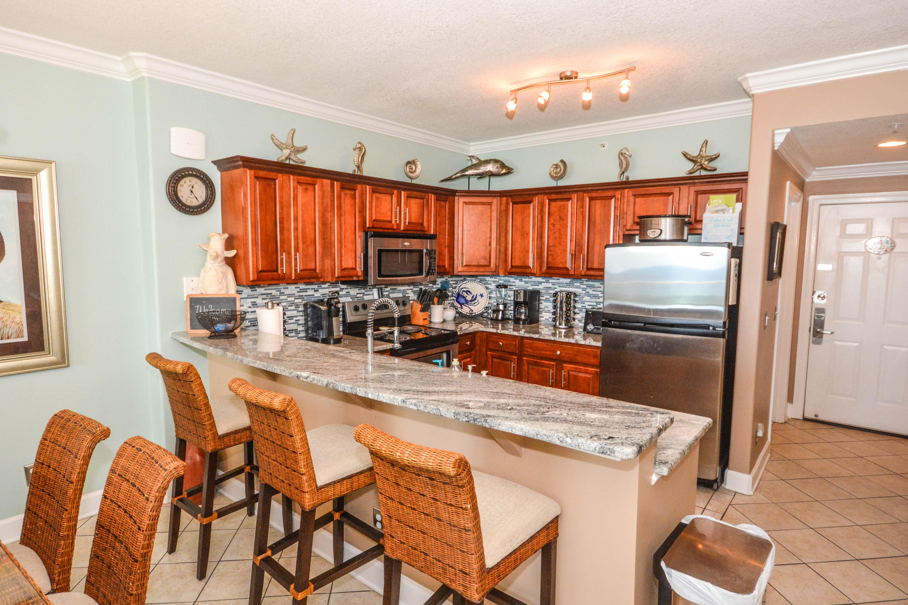 Tropic Winds - Residential