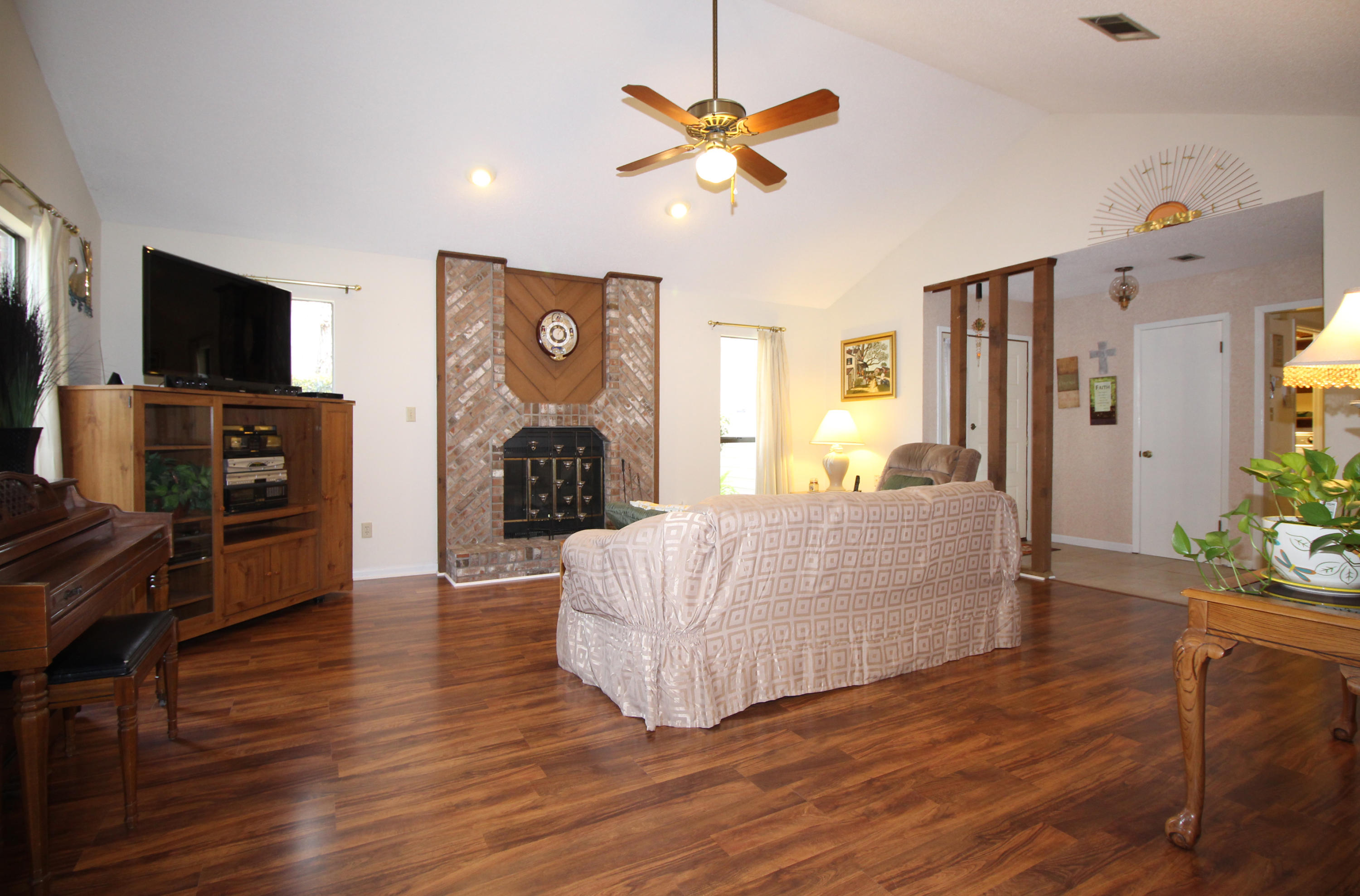 BLUEWATER BAY VILLAGE 1B - Residential