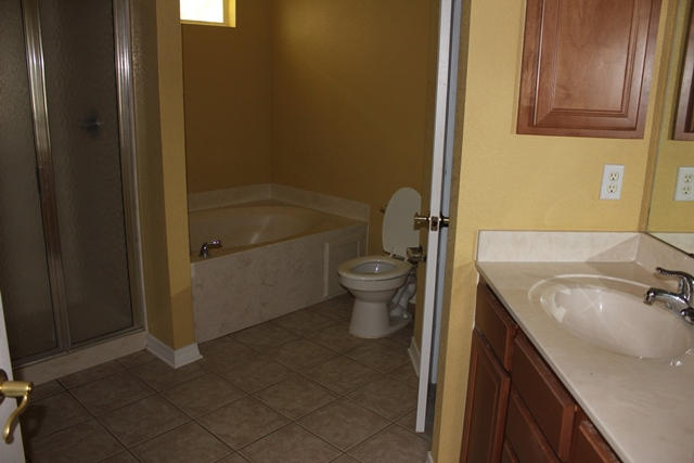 EMERALD LAKES PH 1 - Residential