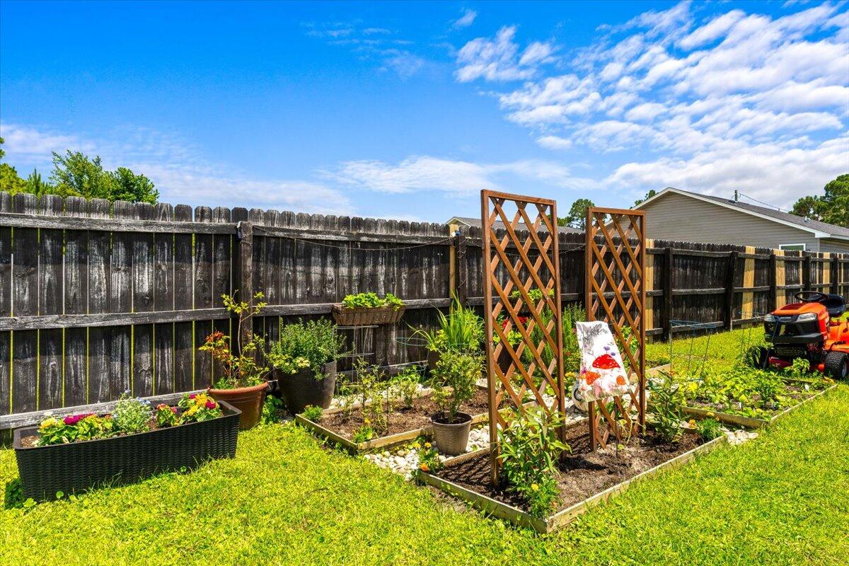 NAVARRE S/D 2ND ADDN - Residential