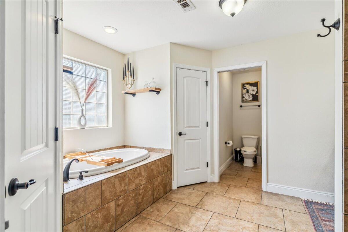 NAVARRE S/D 2ND ADDN - Residential