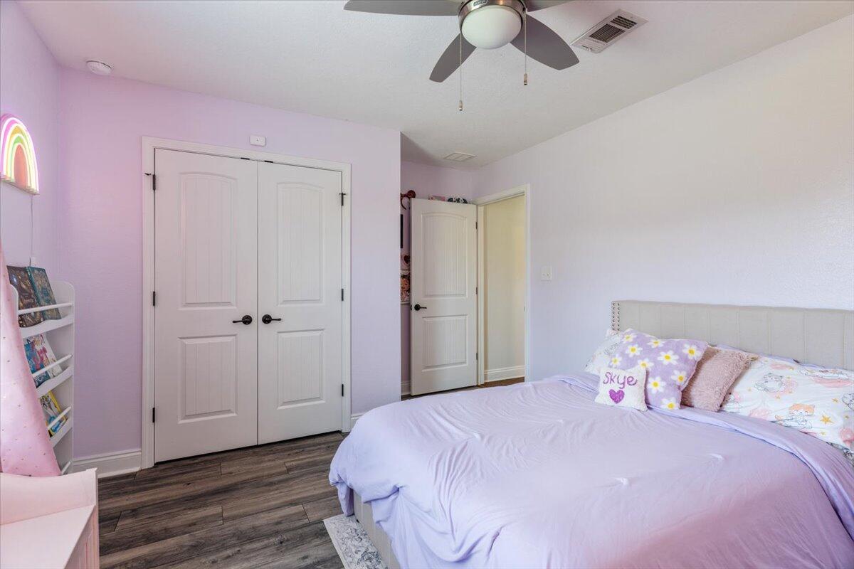 NAVARRE S/D 2ND ADDN - Residential