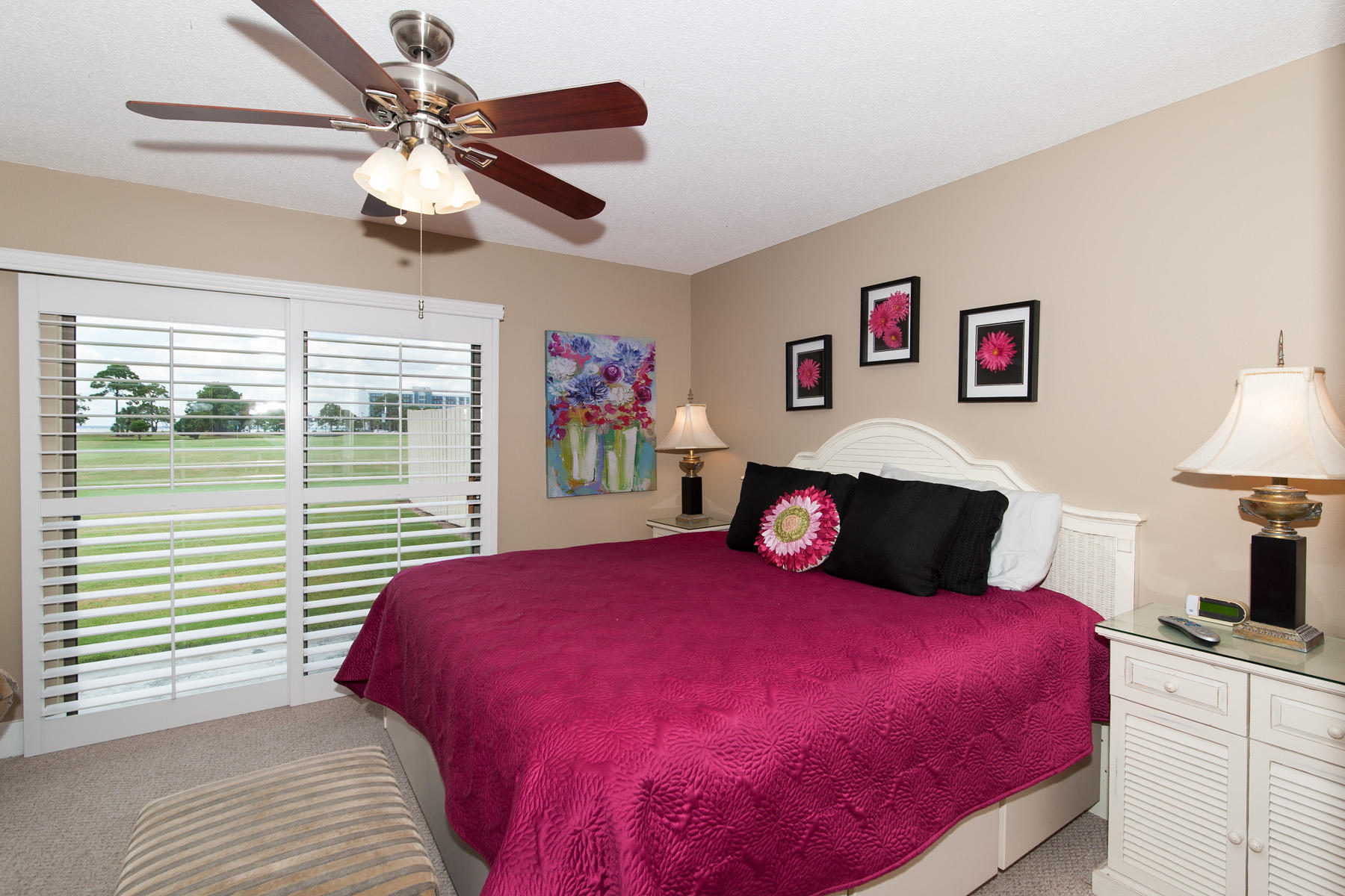 LINKSIDE VILLAGE UNIT 1 - Residential