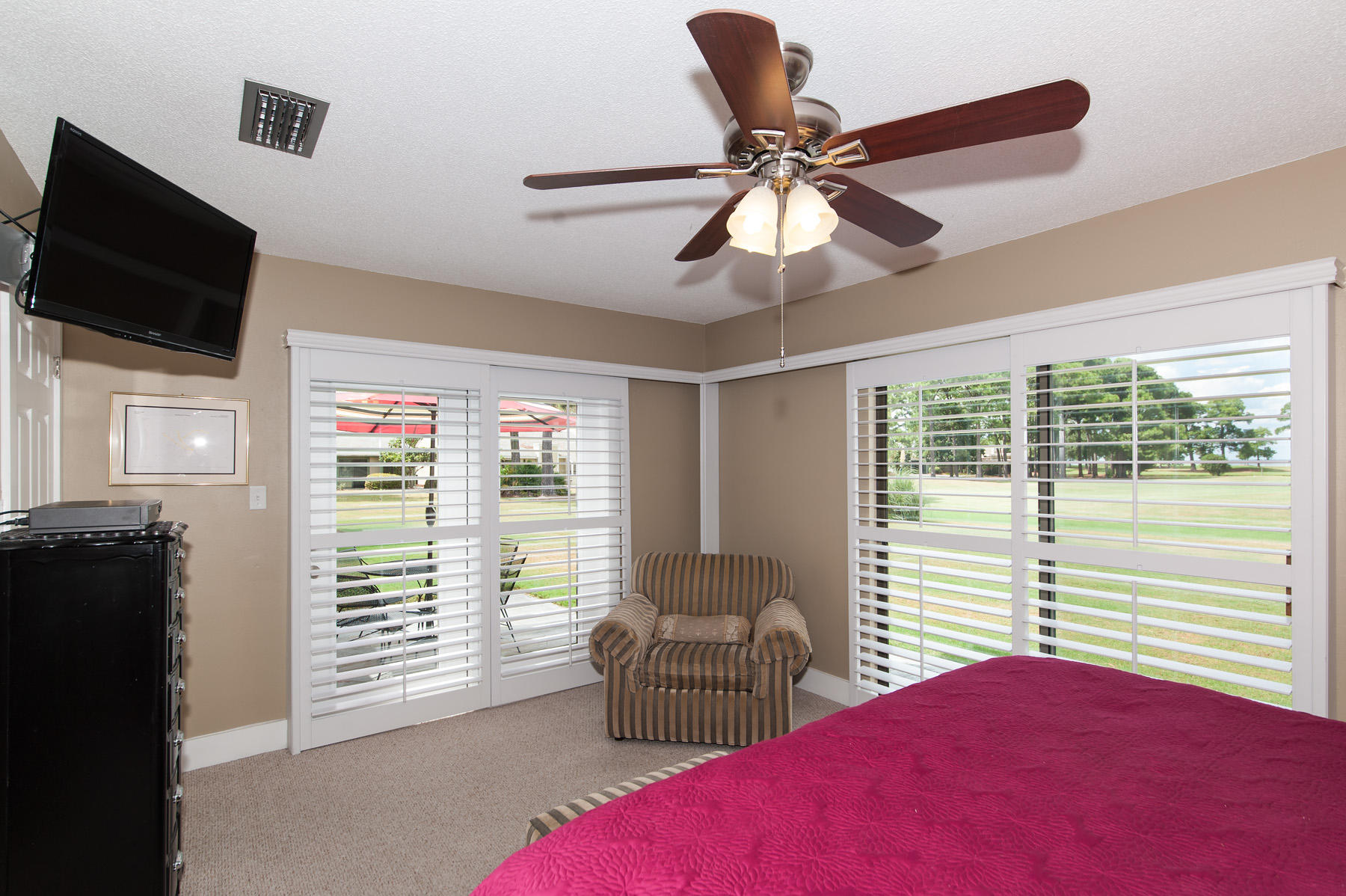 LINKSIDE VILLAGE UNIT 1 - Residential