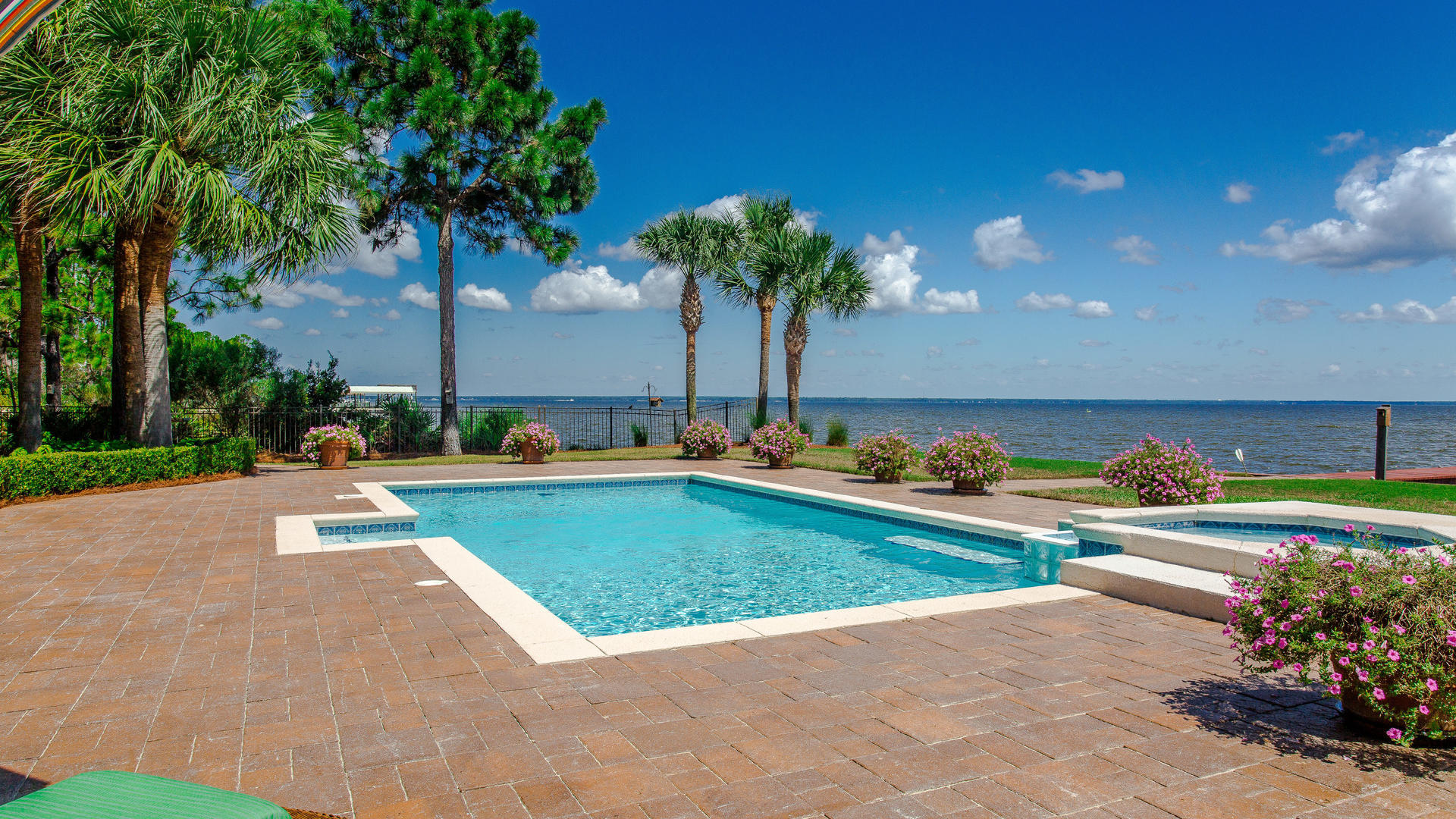 DRIFTWOOD ESTATES - Residential