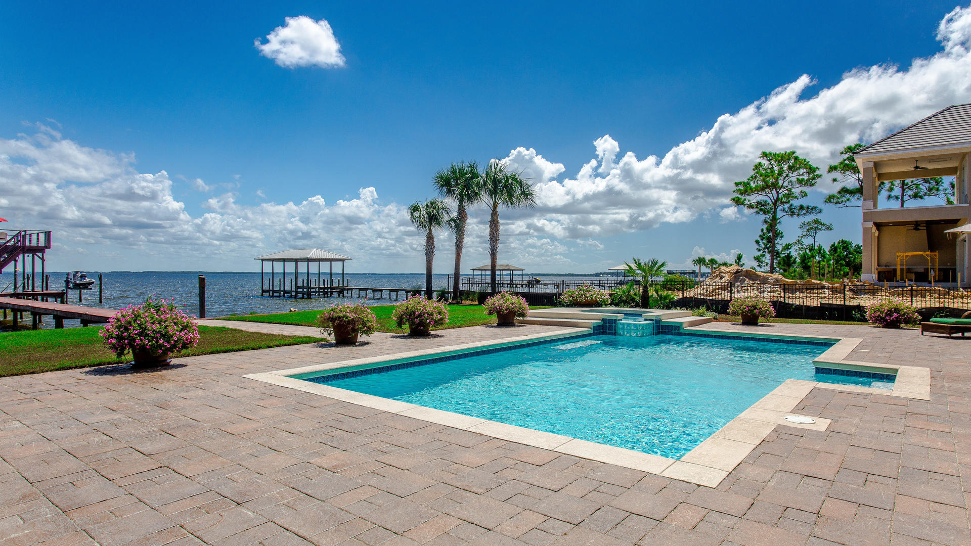 DRIFTWOOD ESTATES - Residential