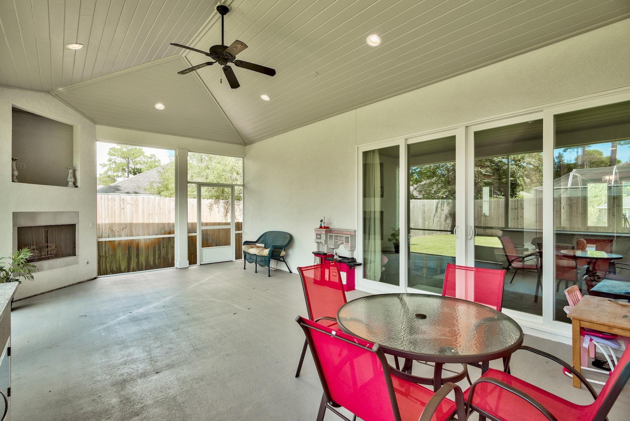 HOLIDAY SHORES - Residential