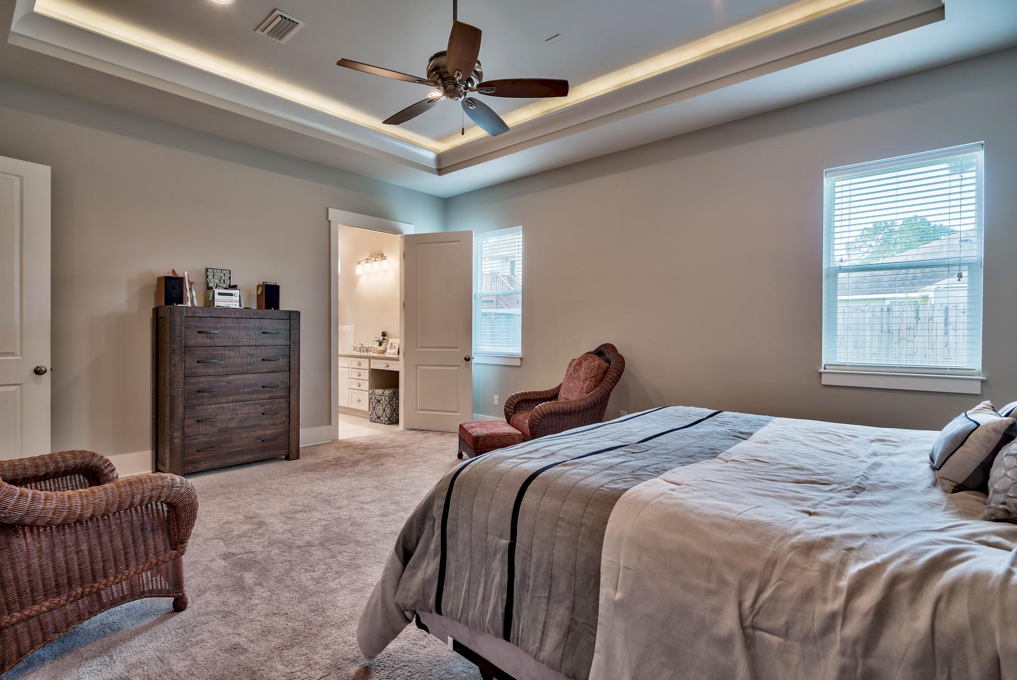 HOLIDAY SHORES - Residential