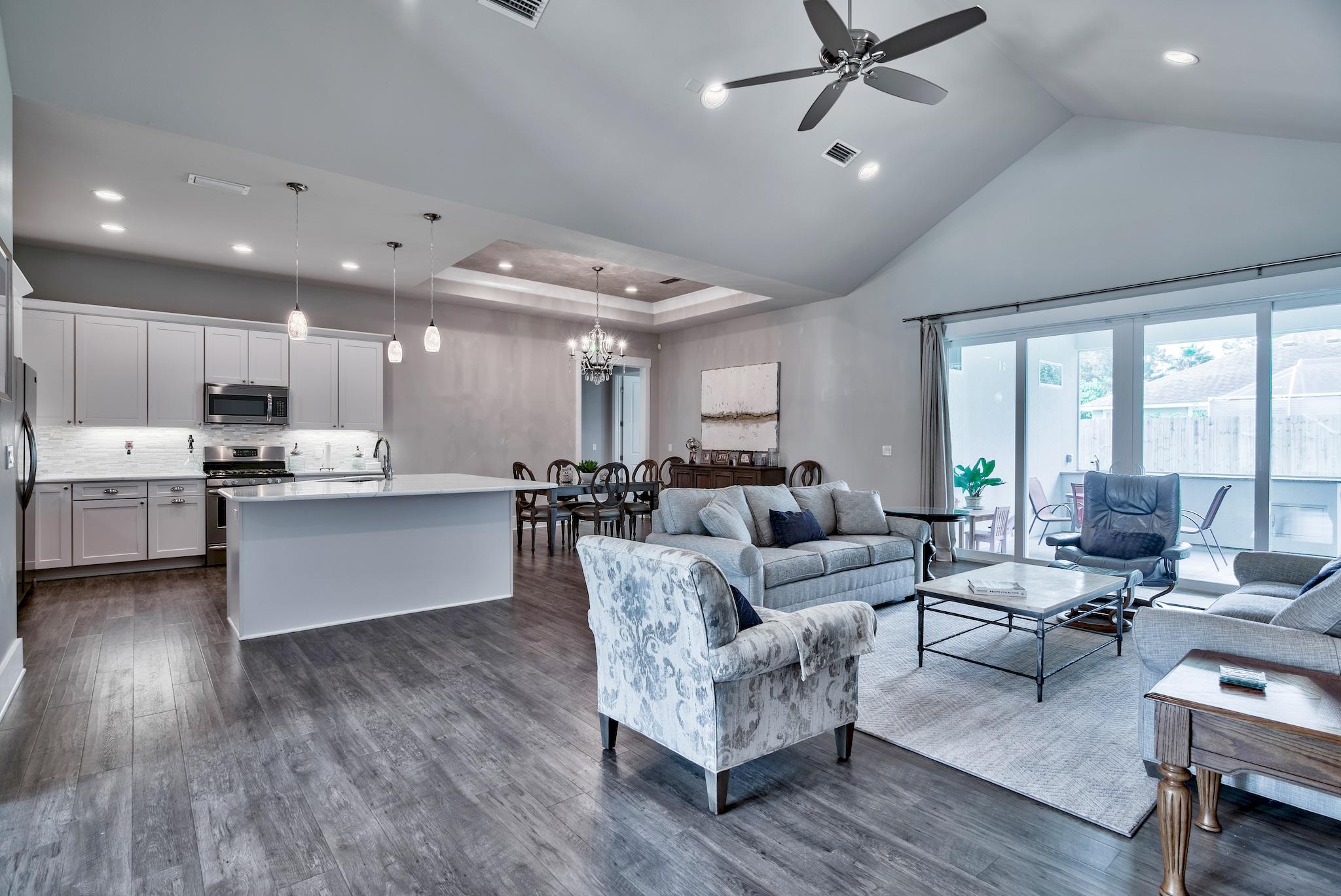 HOLIDAY SHORES - Residential