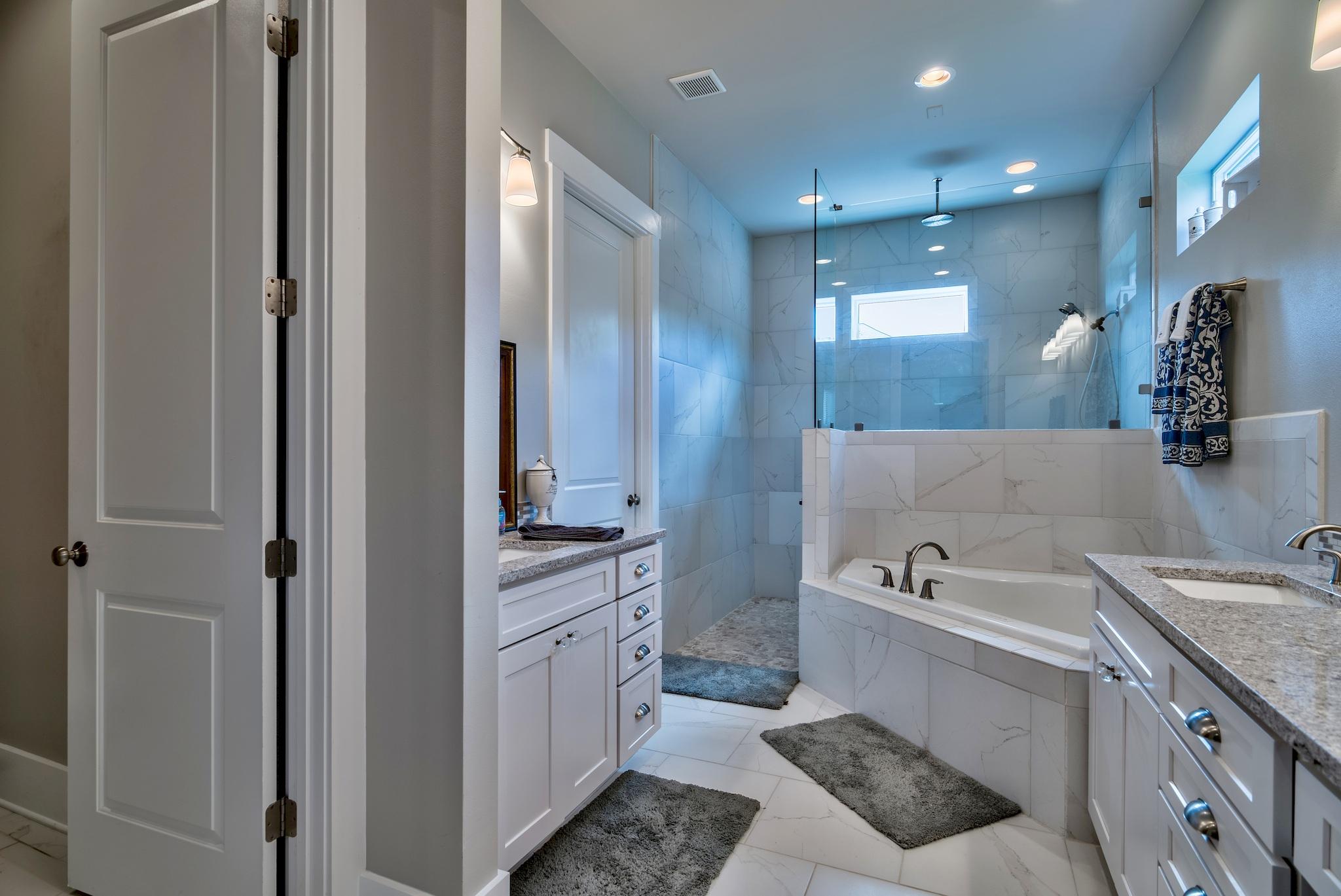 HOLIDAY SHORES - Residential